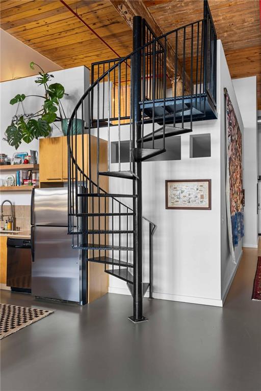 170 Boulevard SE Unit E111