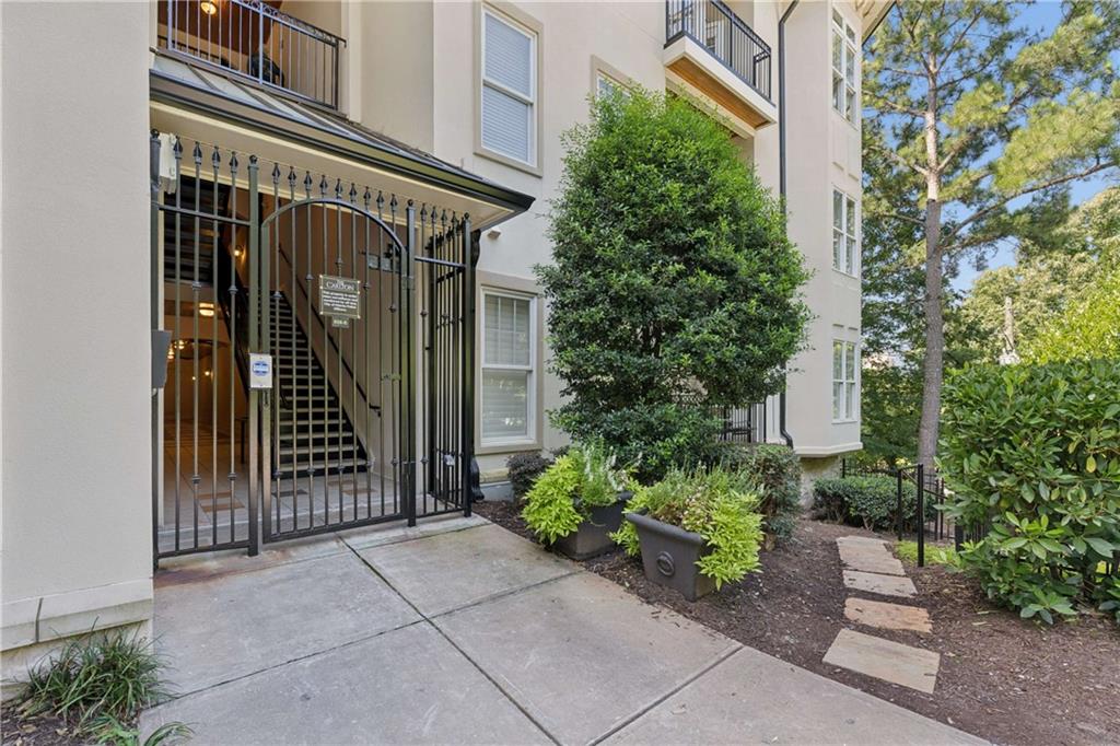 828 Highland Lane NE Unit 2106