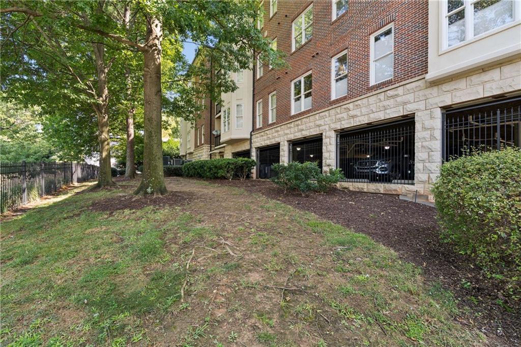 828 Highland Lane NE Unit 2106