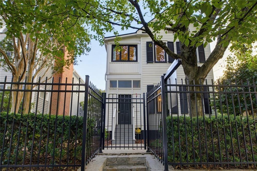 783 Edgewood Avenue NE
