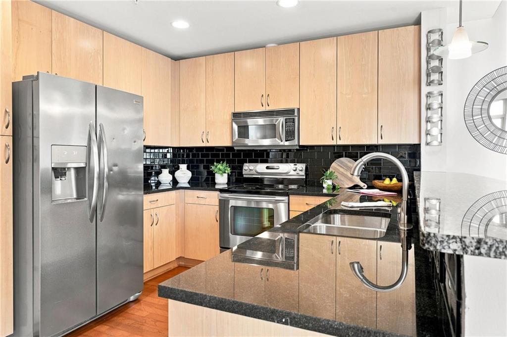 860 Peachtree Street NE Unit 2101