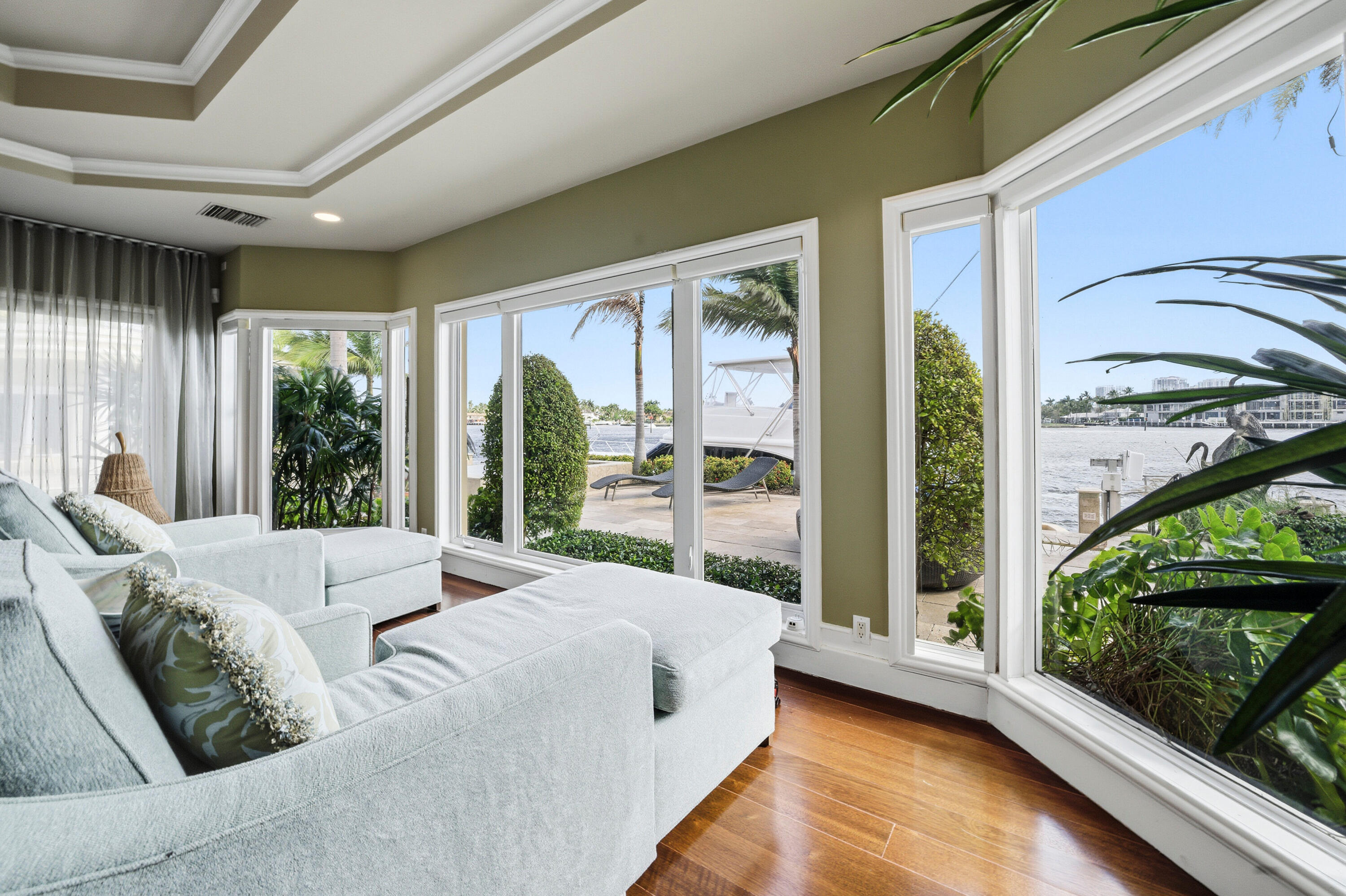 3 Isla Bahia Drive