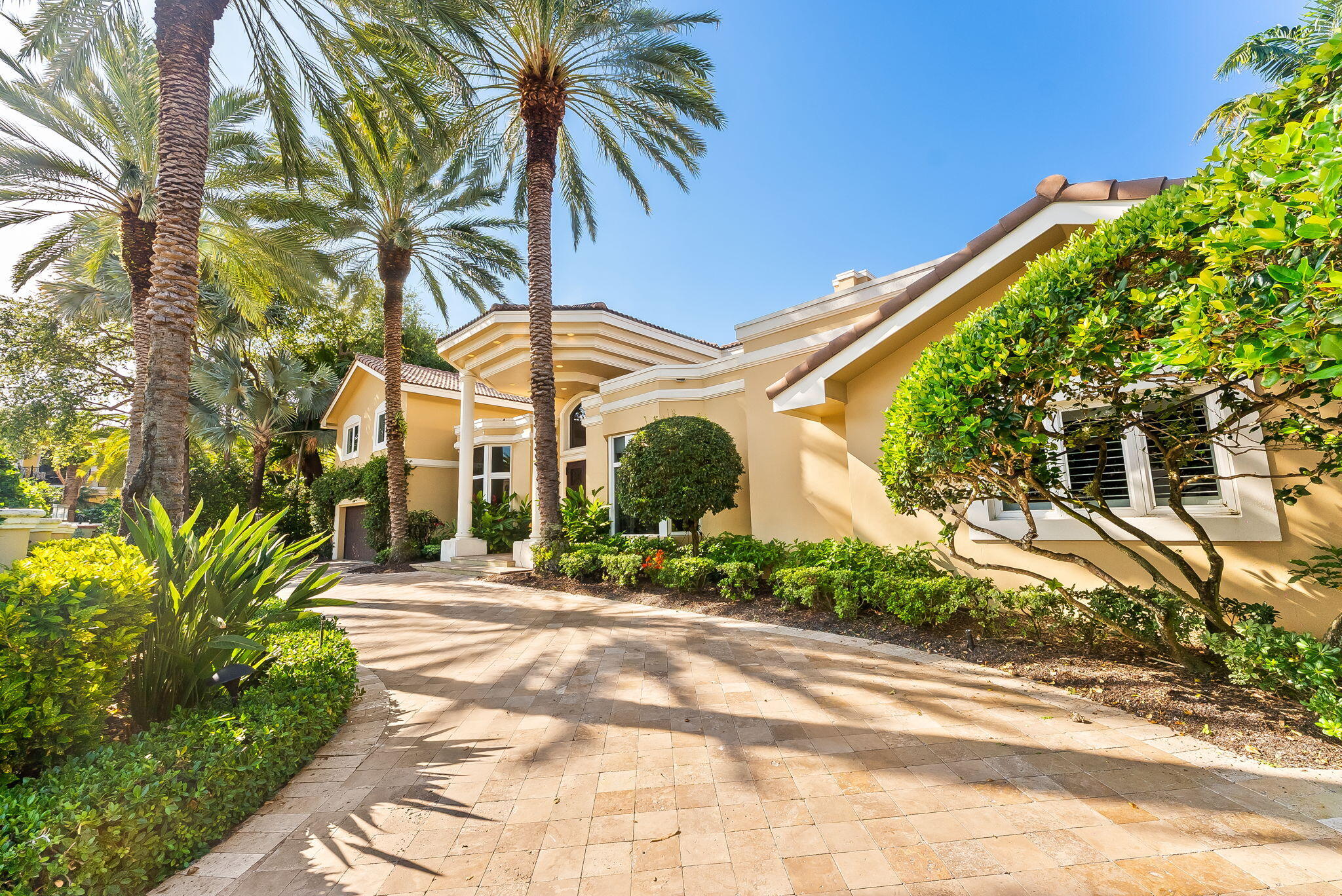 3 Isla Bahia Drive