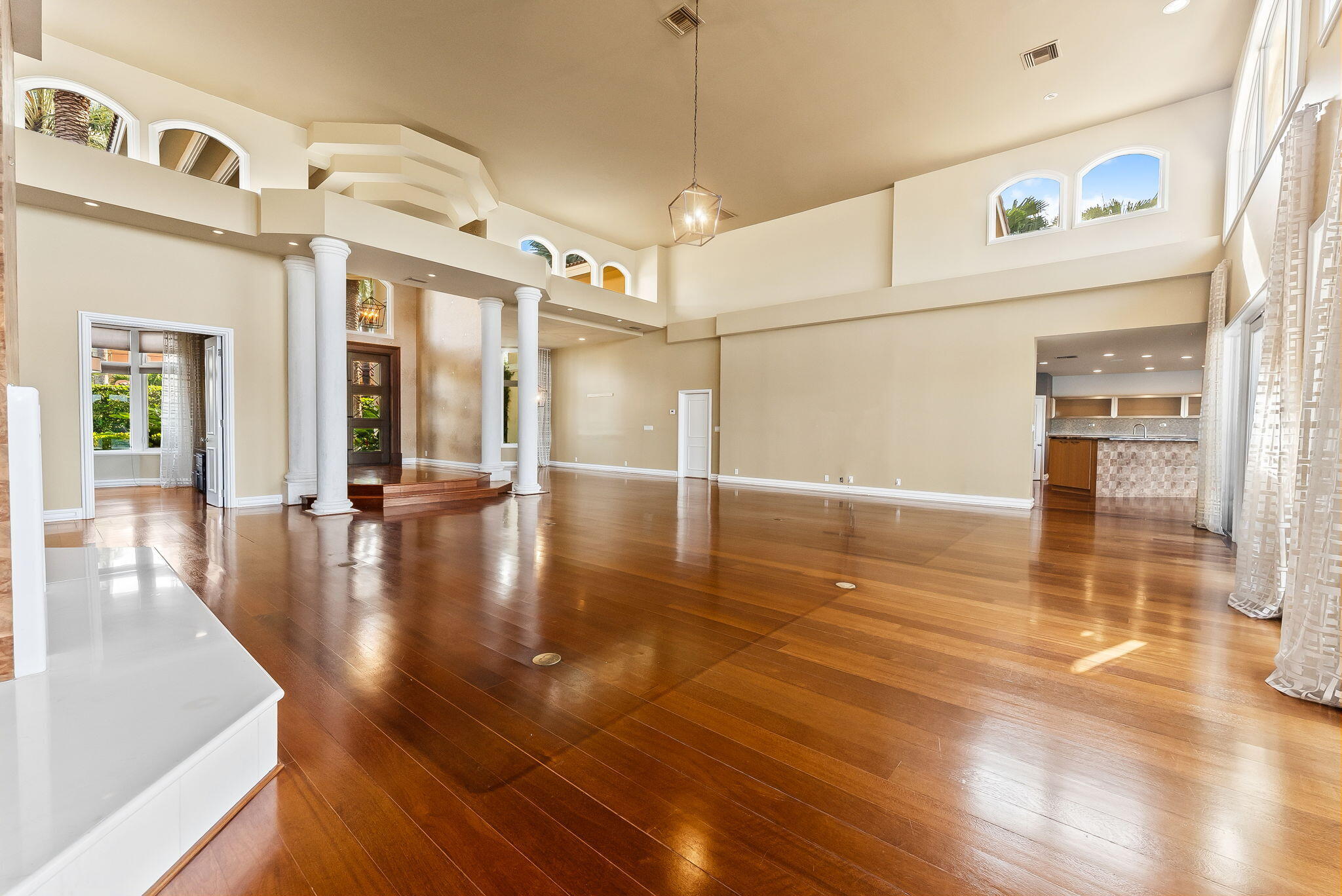 3 Isla Bahia Drive