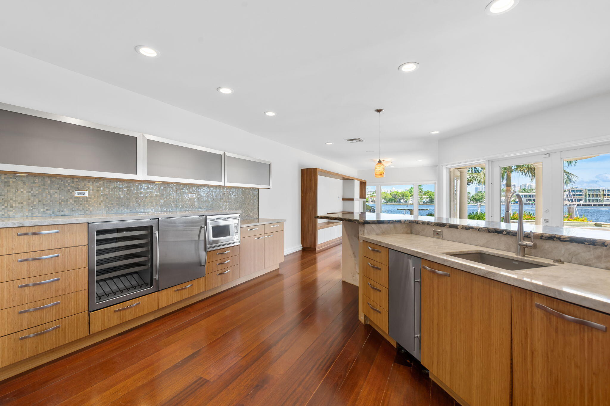 3 Isla Bahia Drive
