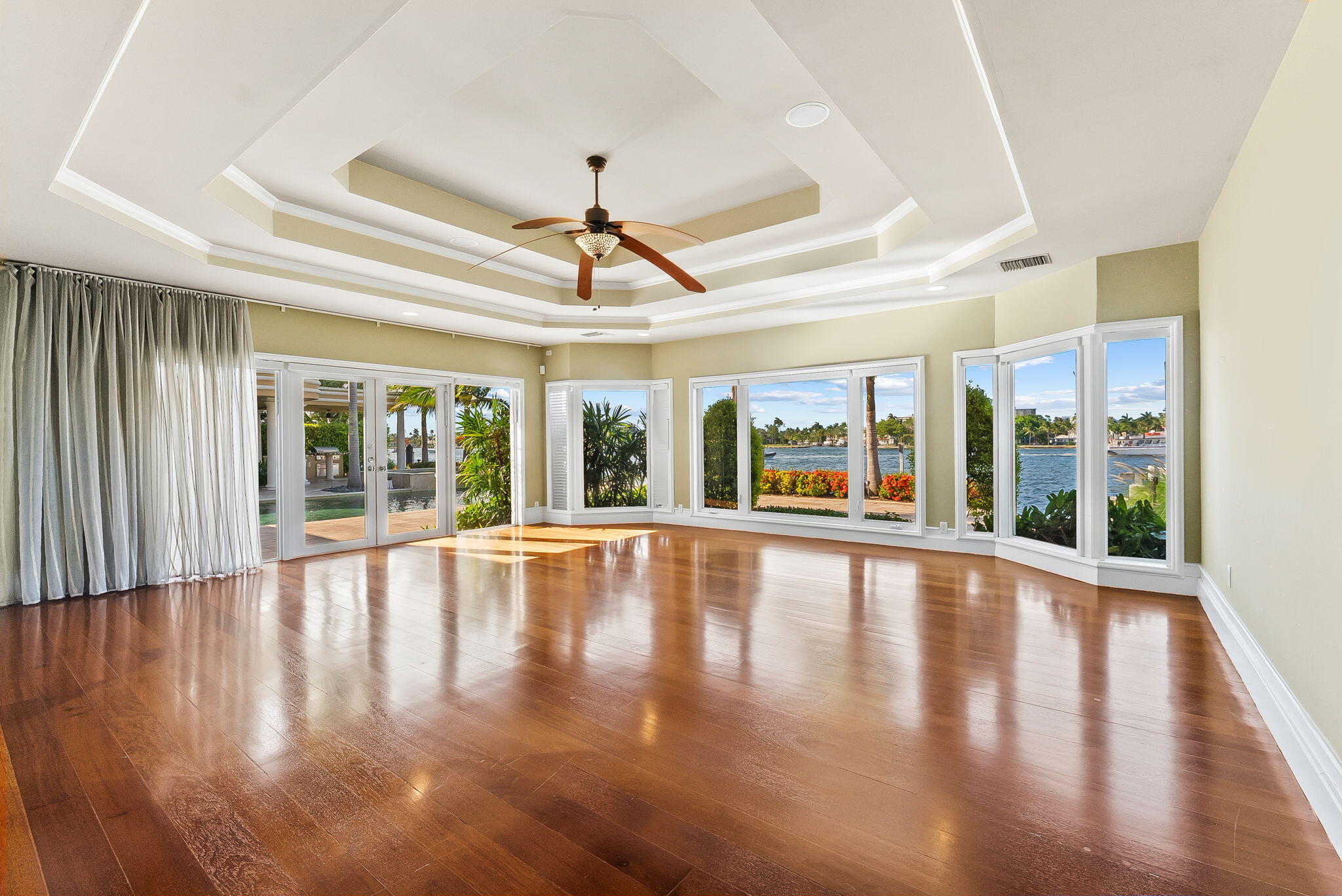 3 Isla Bahia Drive