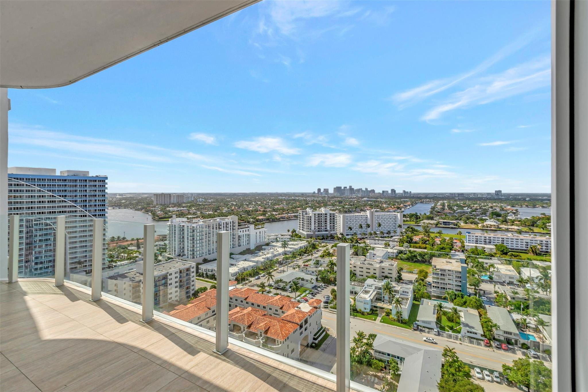 525 N Fort Lauderdale Beach Boulevard Unit: 1903