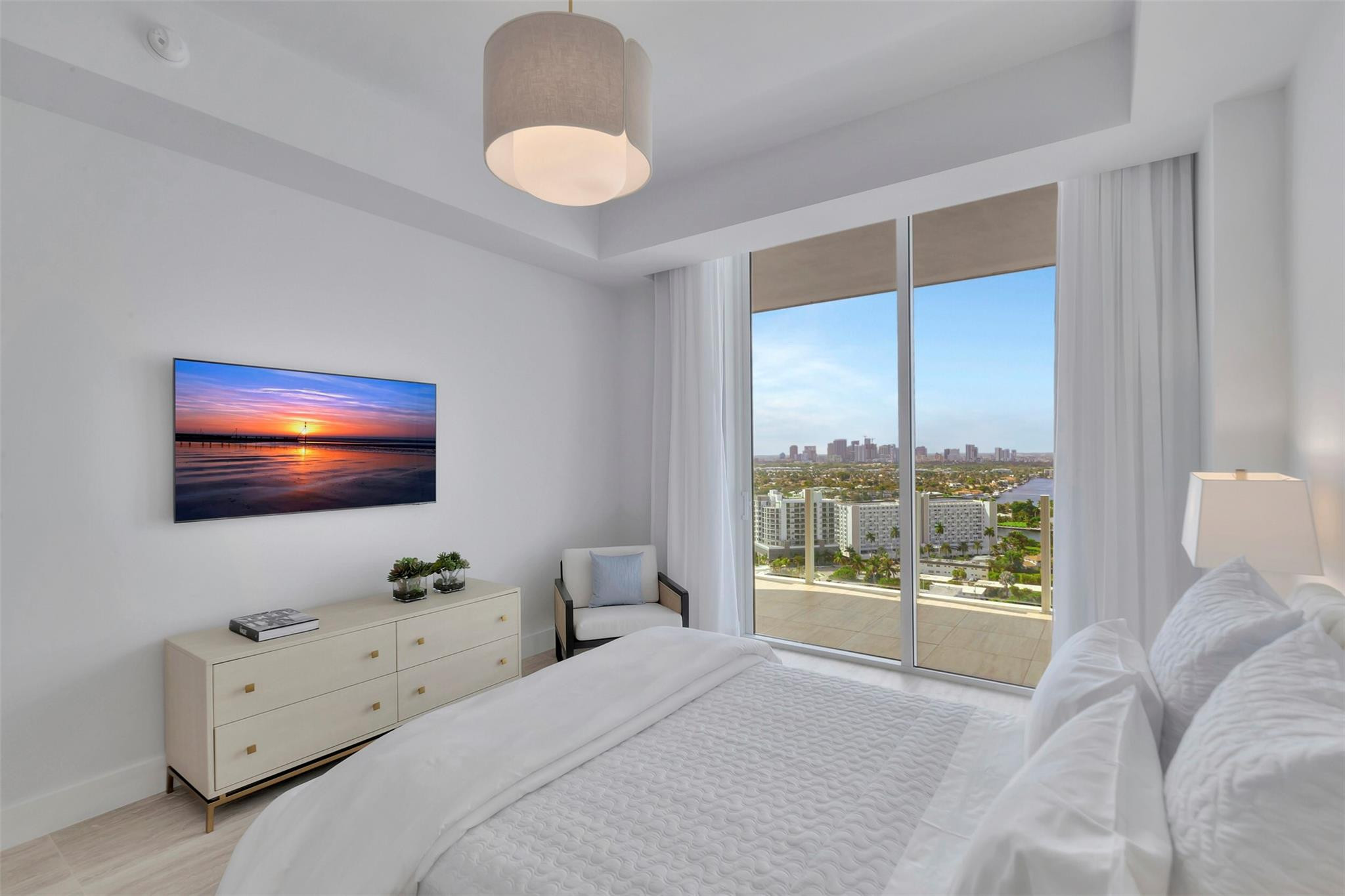 525 N Fort Lauderdale Beach Boulevard Unit: 1903