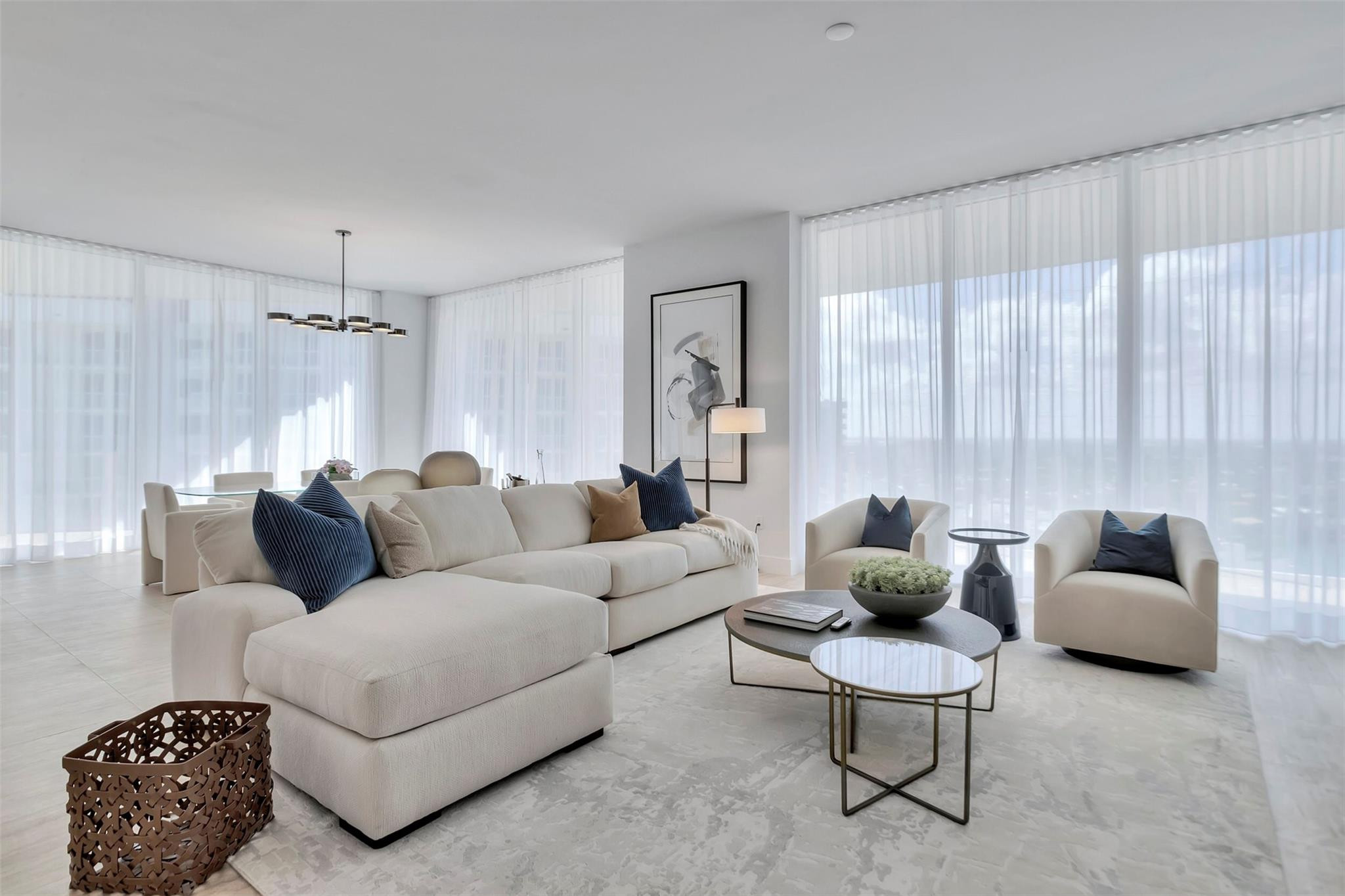 525 N Fort Lauderdale Beach Boulevard Unit: 1903