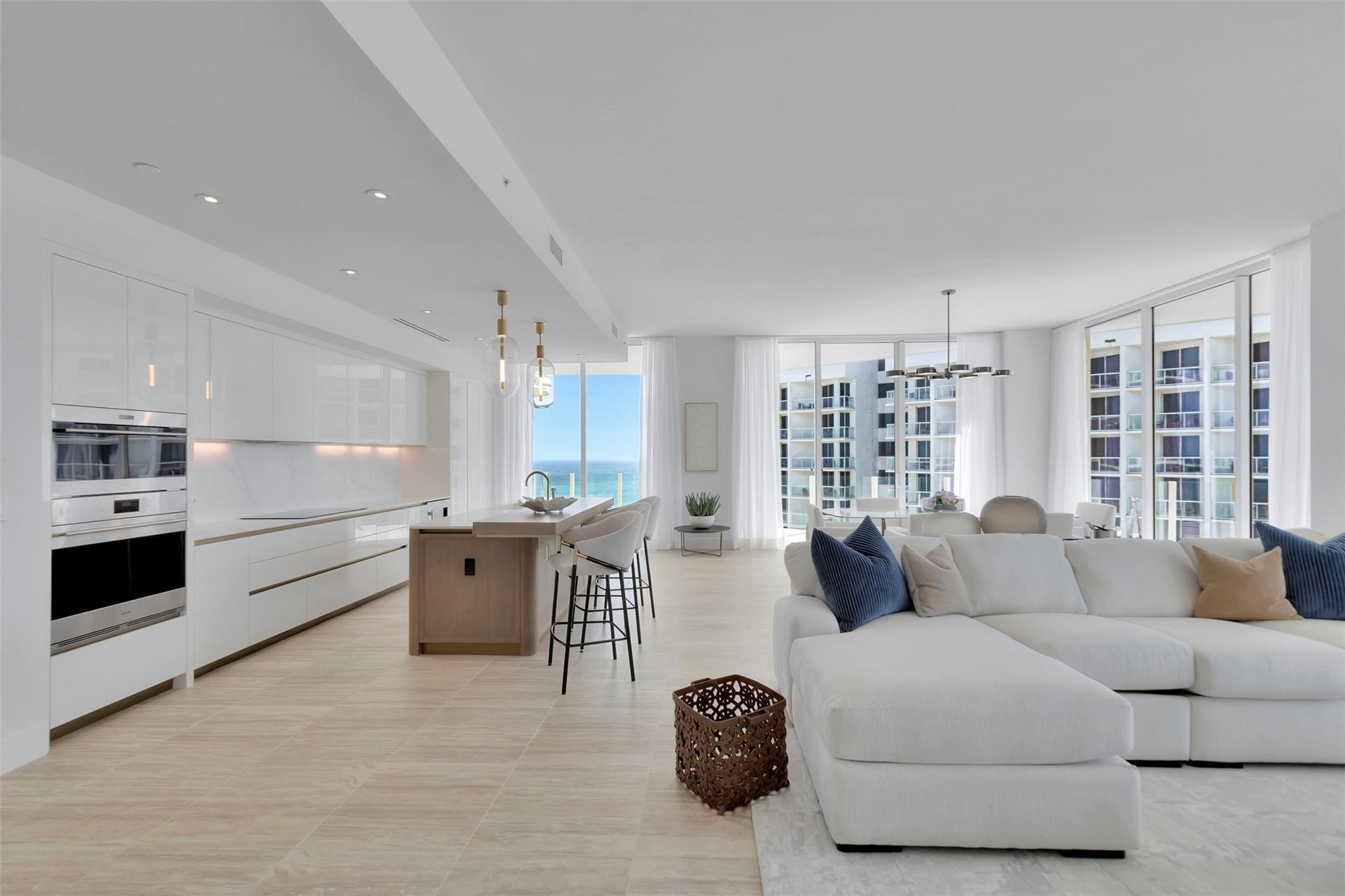 525 N Fort Lauderdale Beach Boulevard Unit: 1903