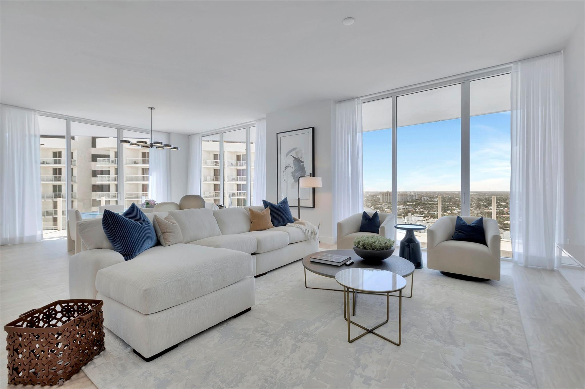 525 N Fort Lauderdale Beach Boulevard Unit: 1903