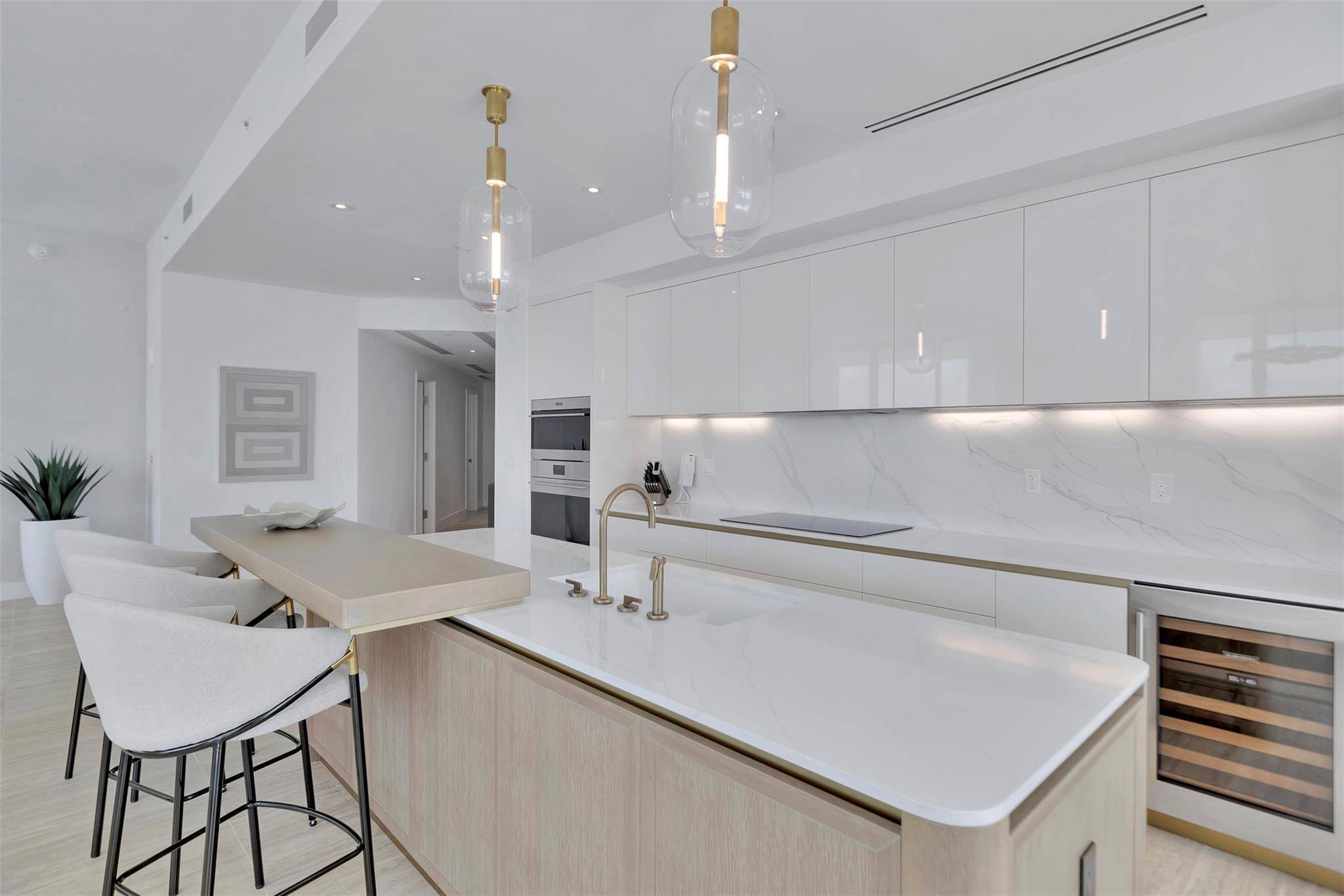 525 N Fort Lauderdale Beach Boulevard Unit: 1903