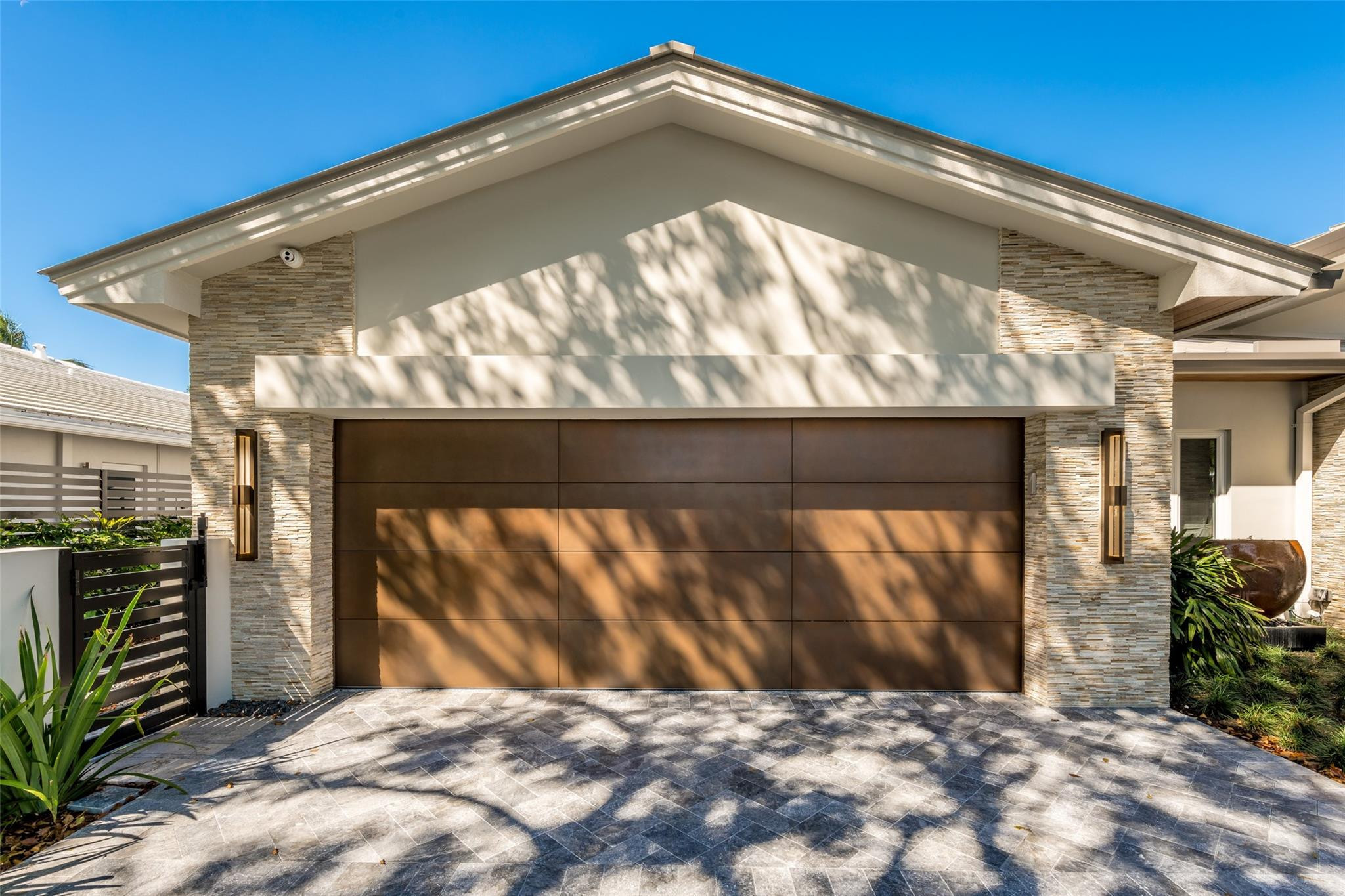 1 Compass Ln