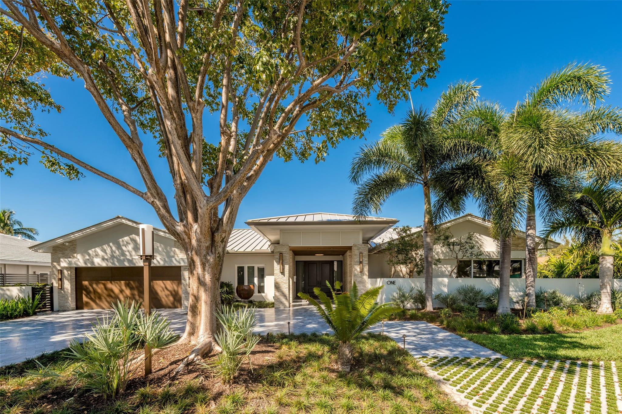 1 Compass Ln