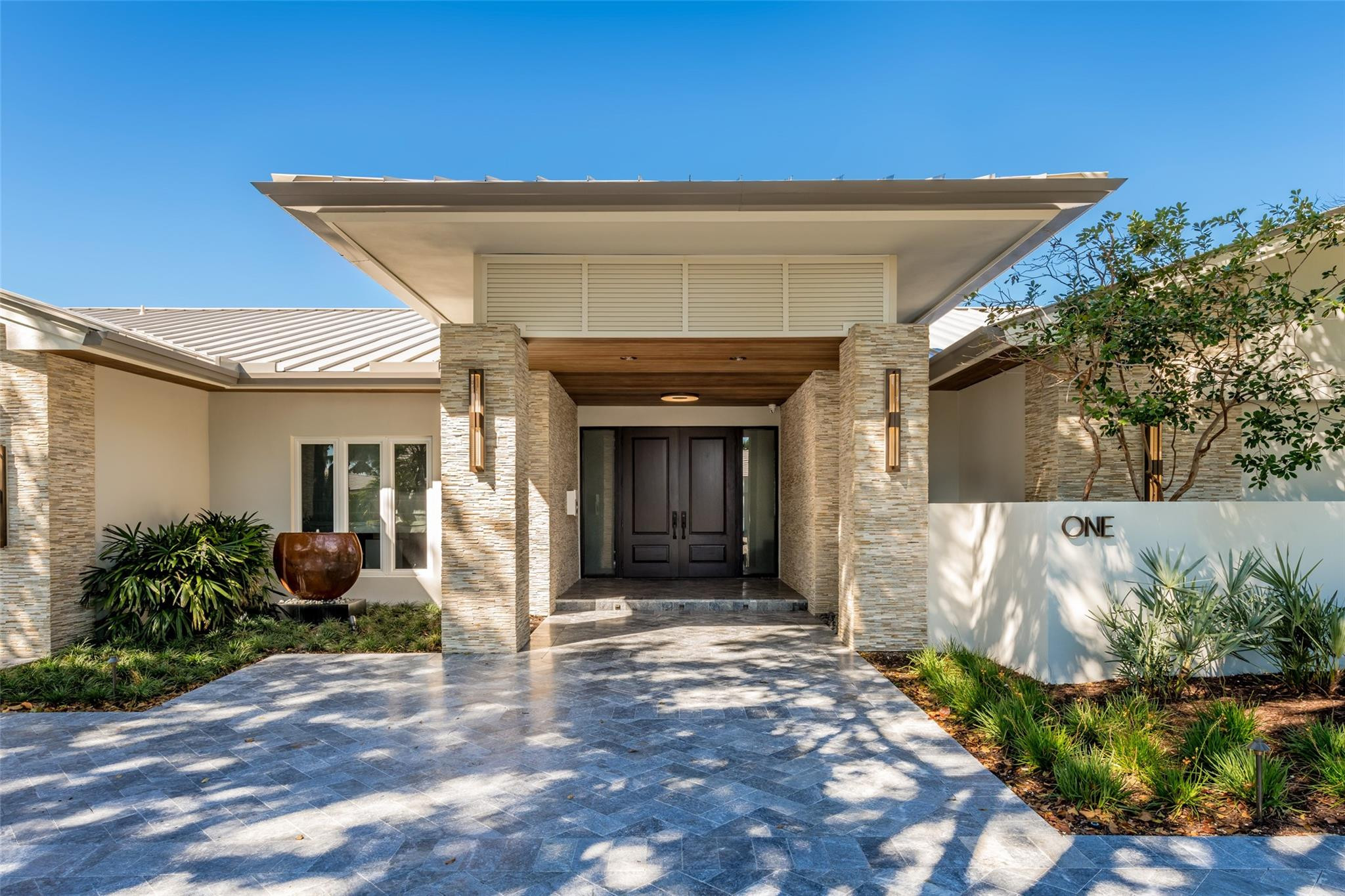 1 Compass Ln
