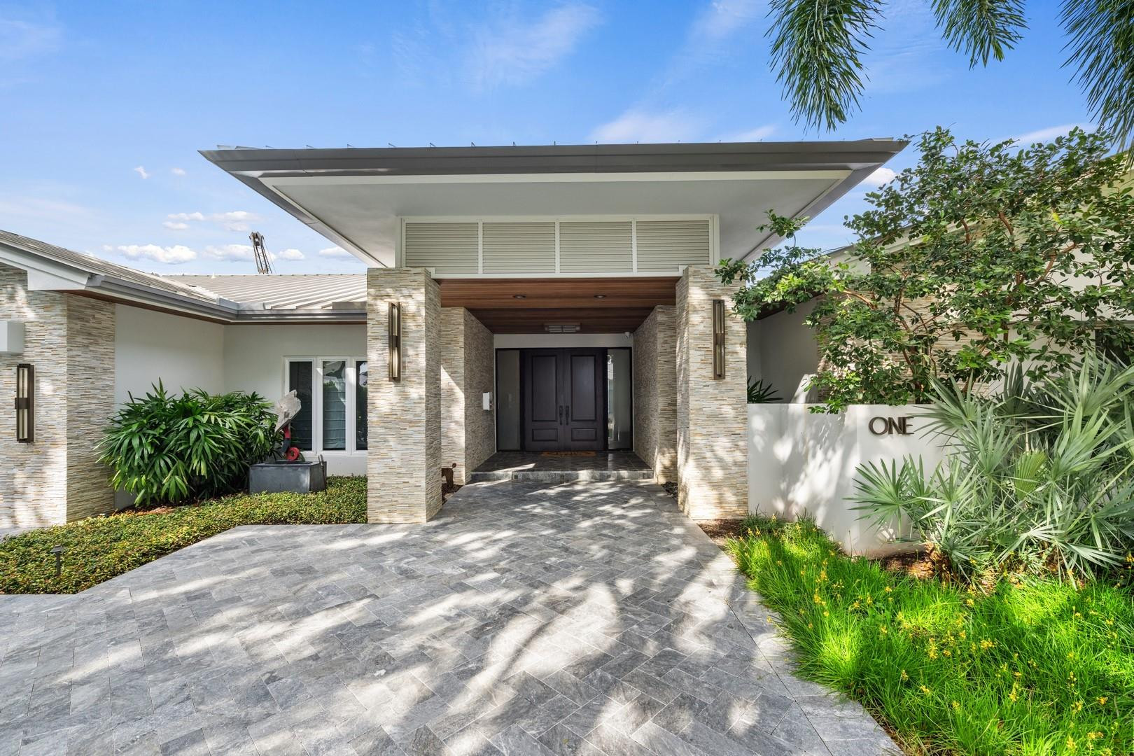 1 Compass Ln