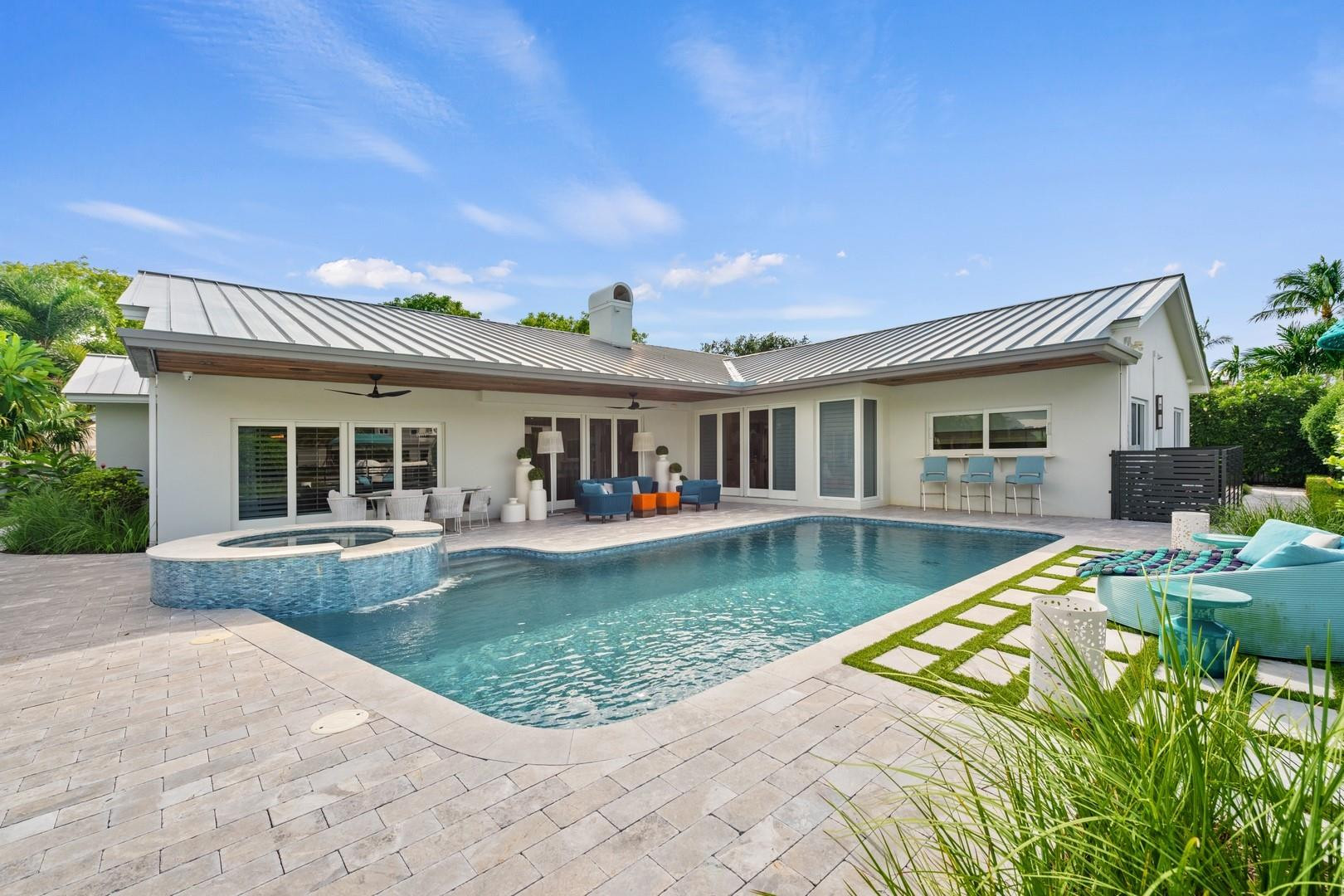 1 Compass Ln