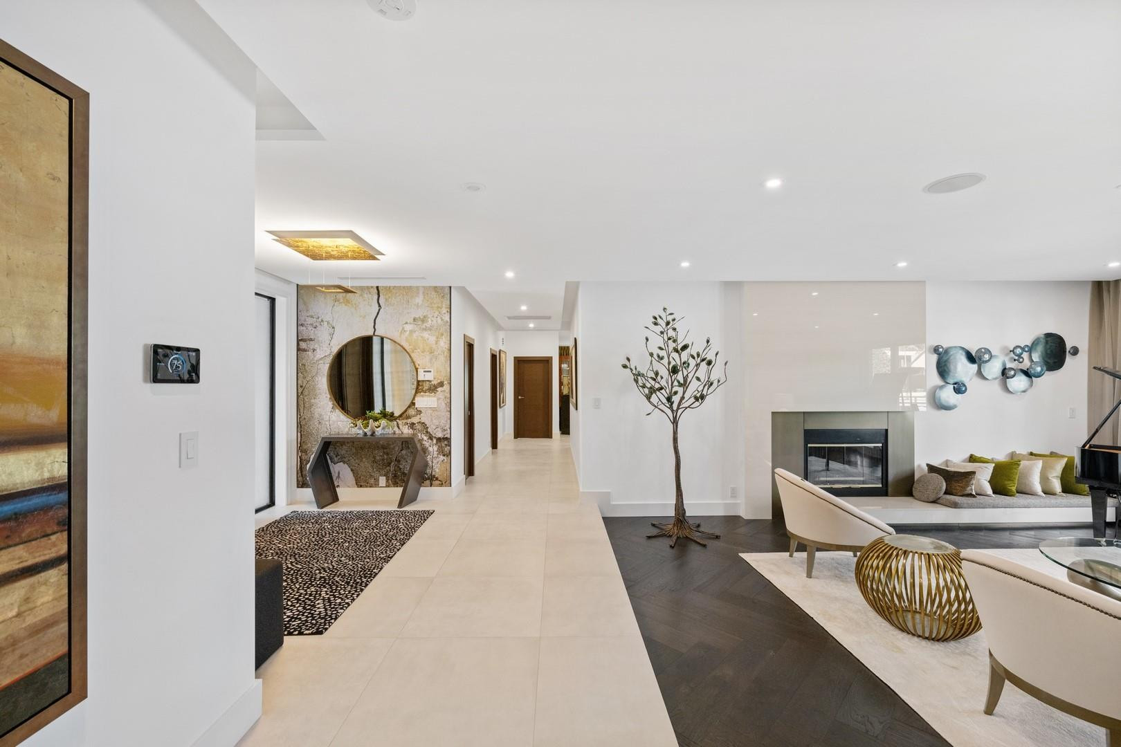 1 Compass Ln