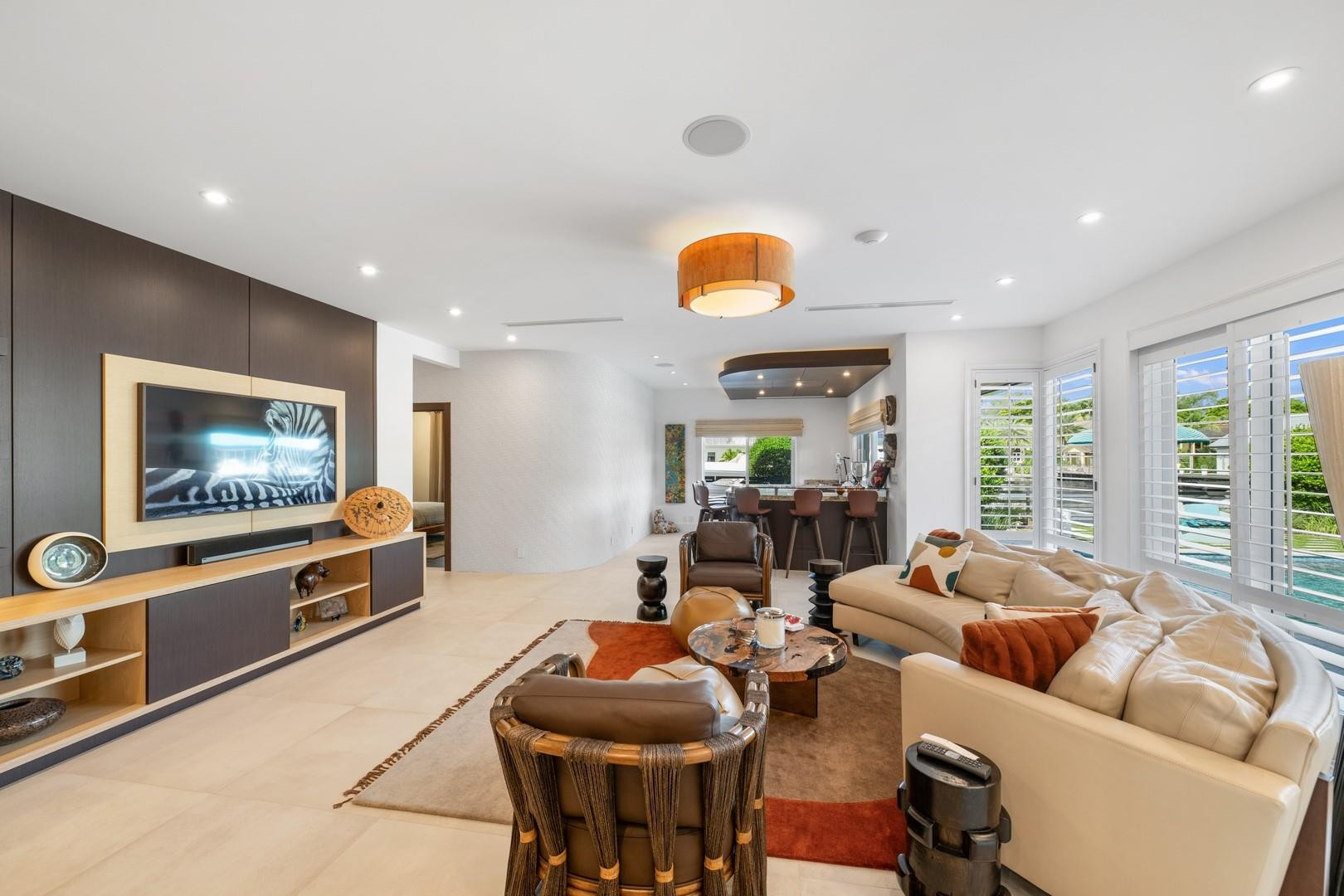 1 Compass Ln