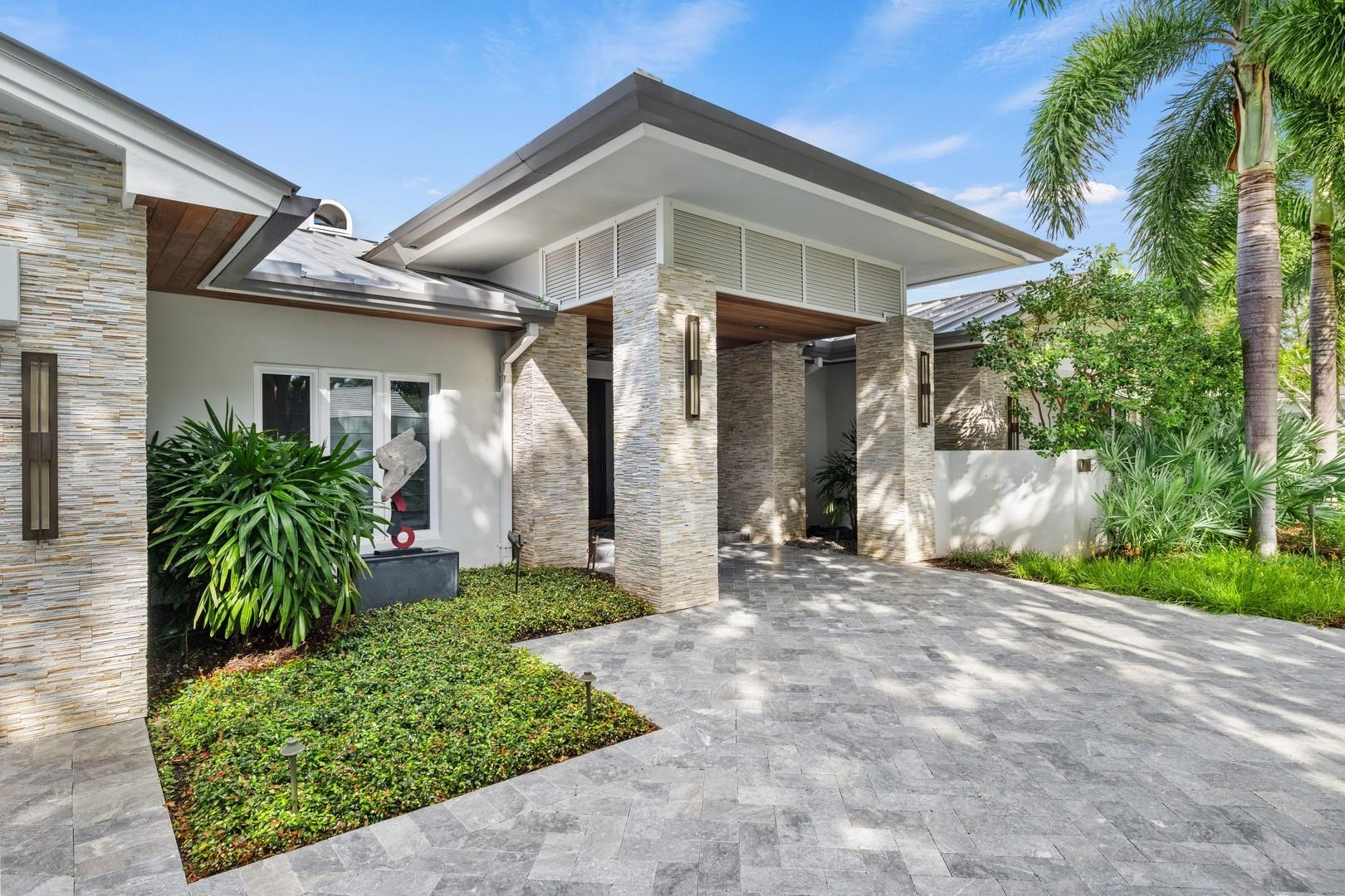 1 Compass Ln