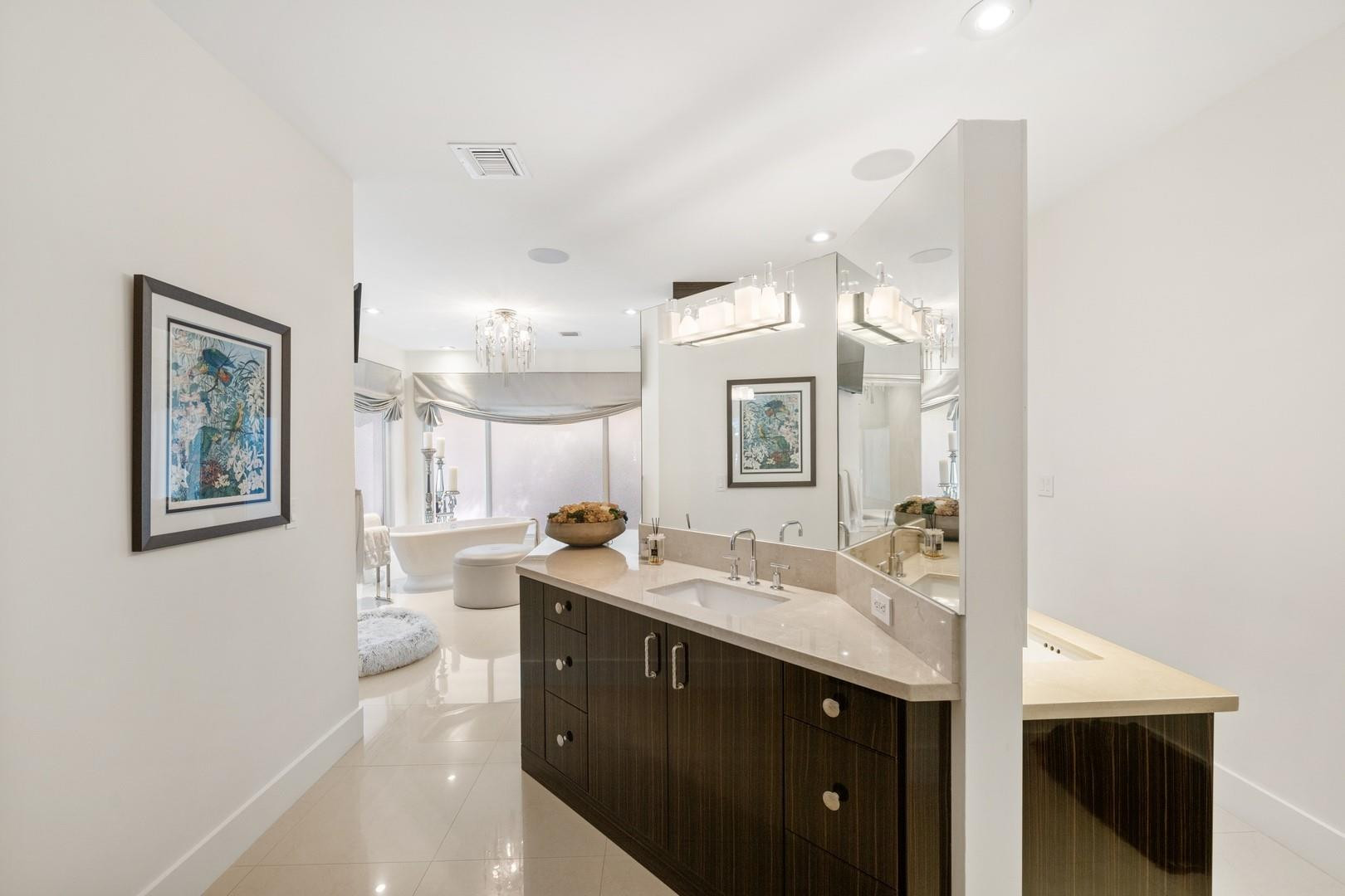 1 Compass Ln