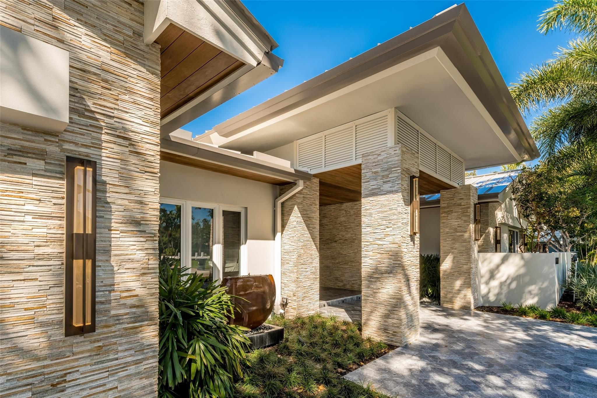 1 Compass Ln