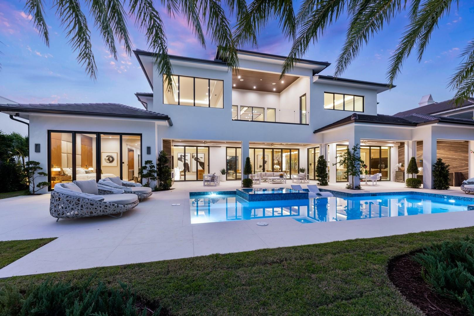 4028 Country Club Ln