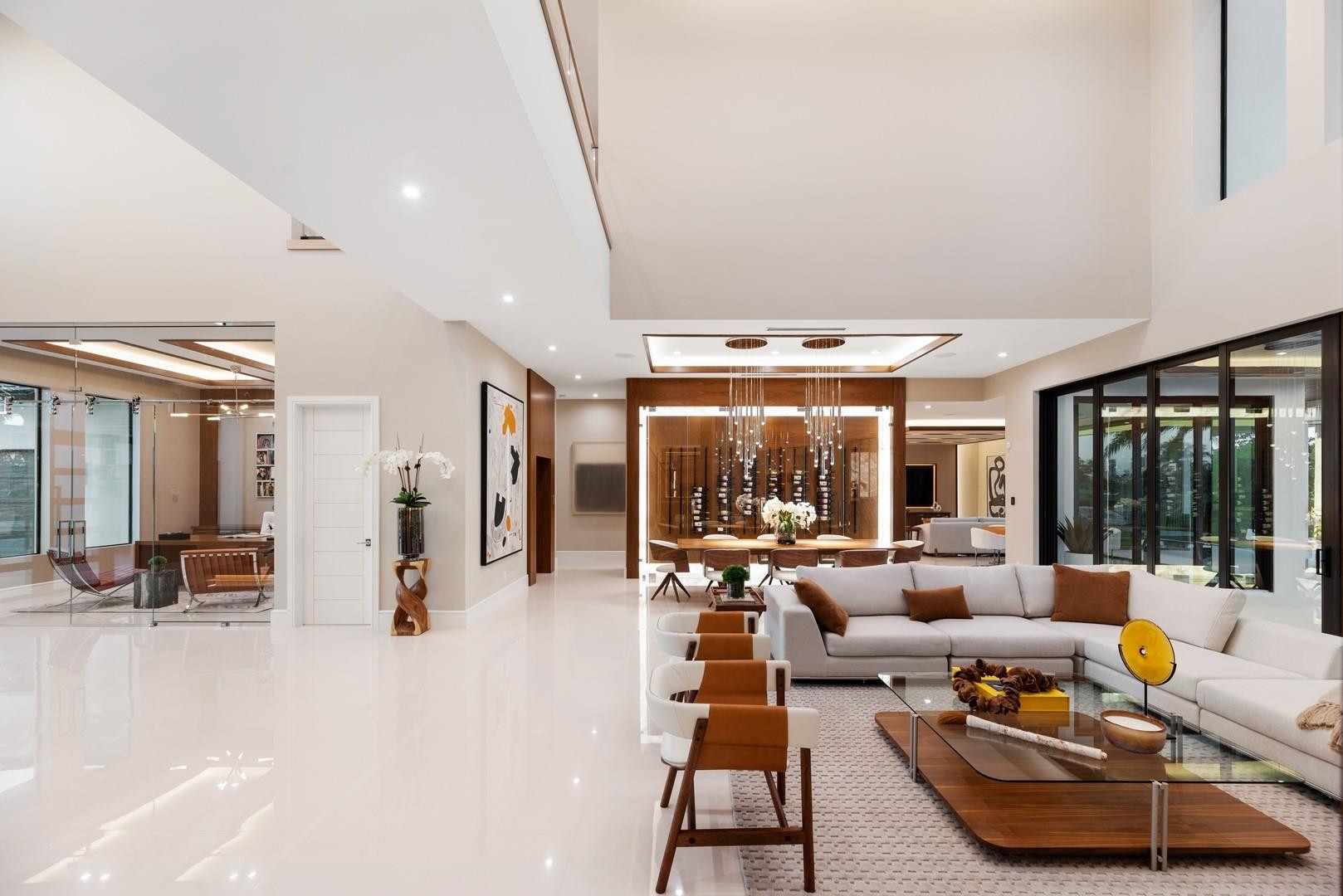 4028 Country Club Ln