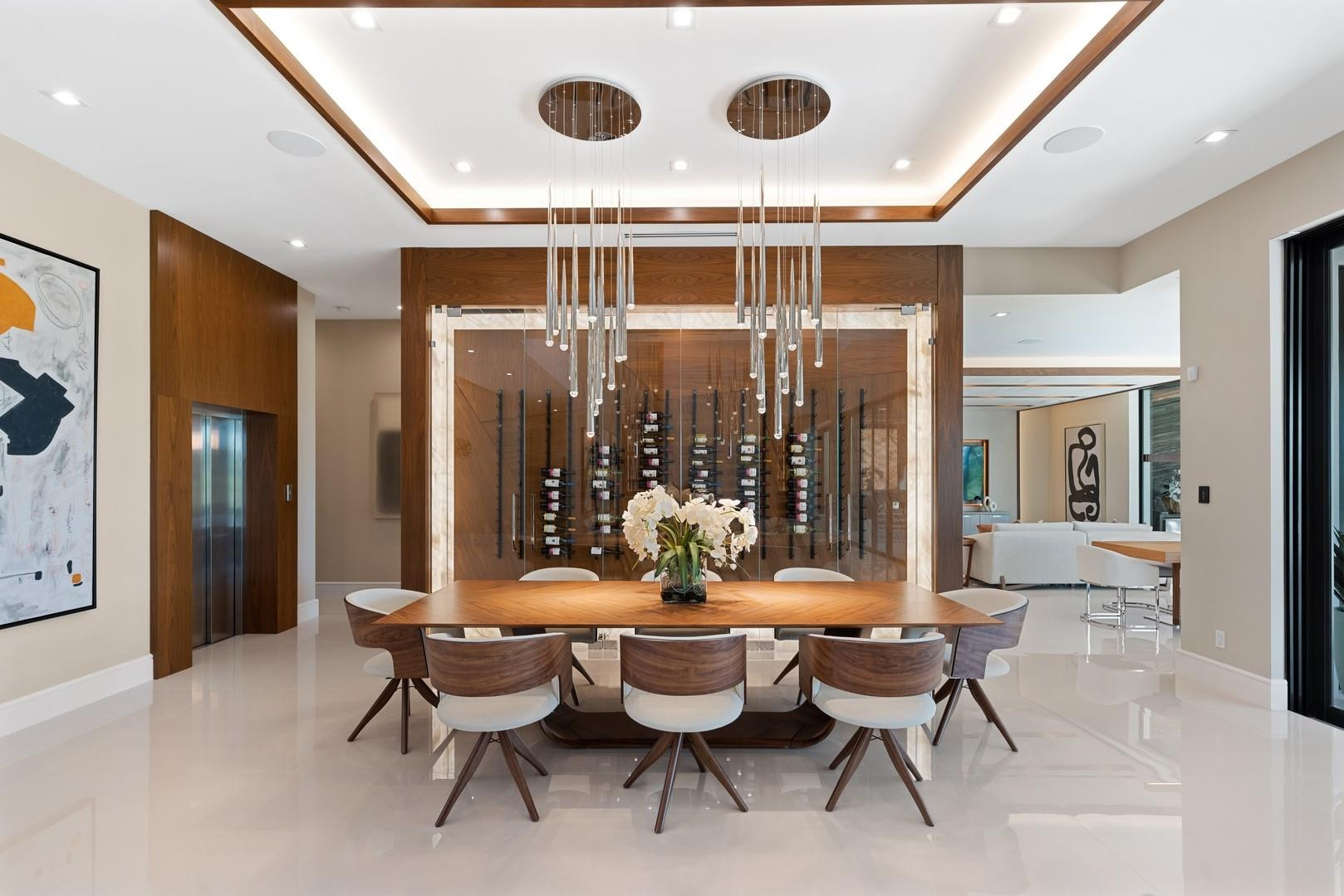 4028 Country Club Ln