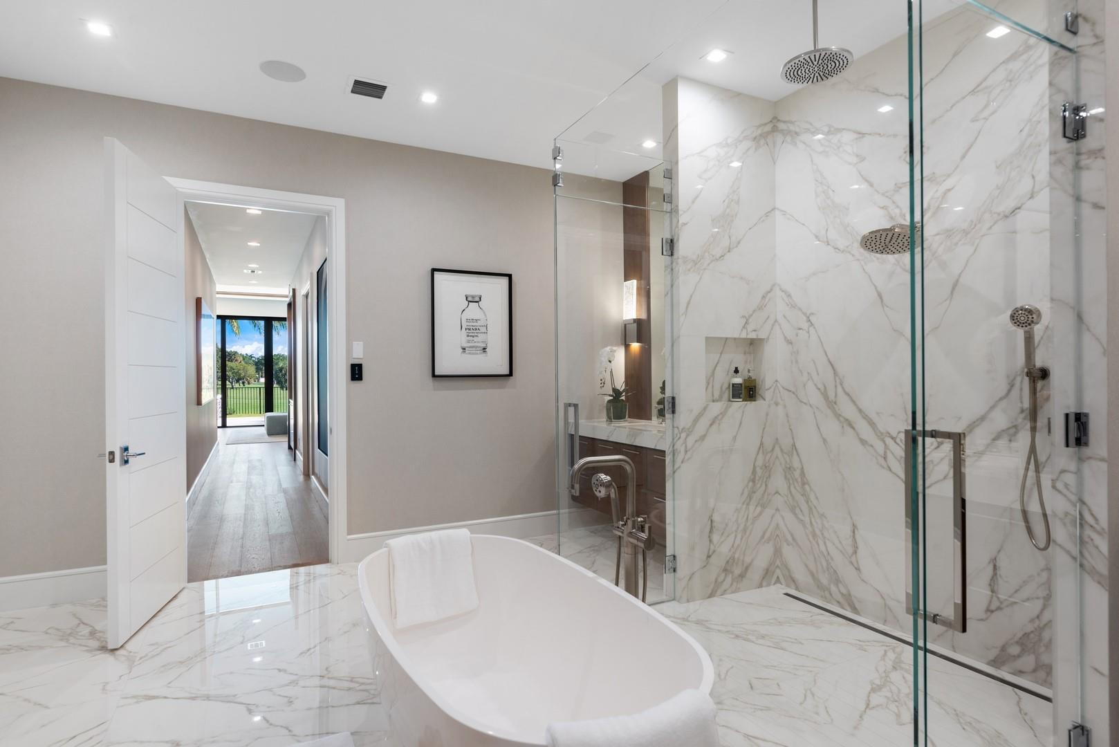 4028 Country Club Ln