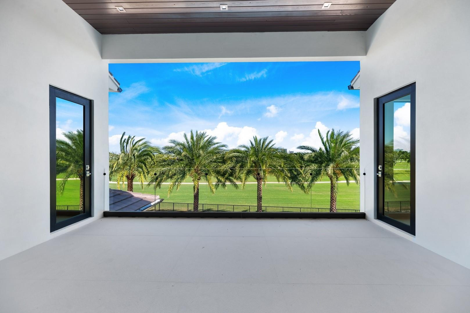 4028 Country Club Ln