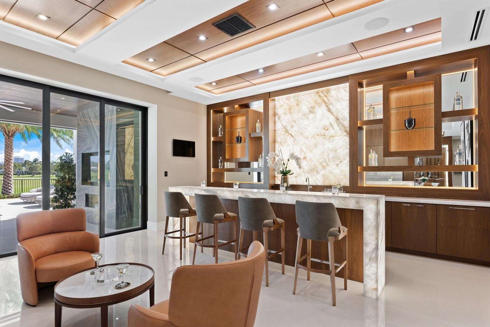 4028 Country Club Ln