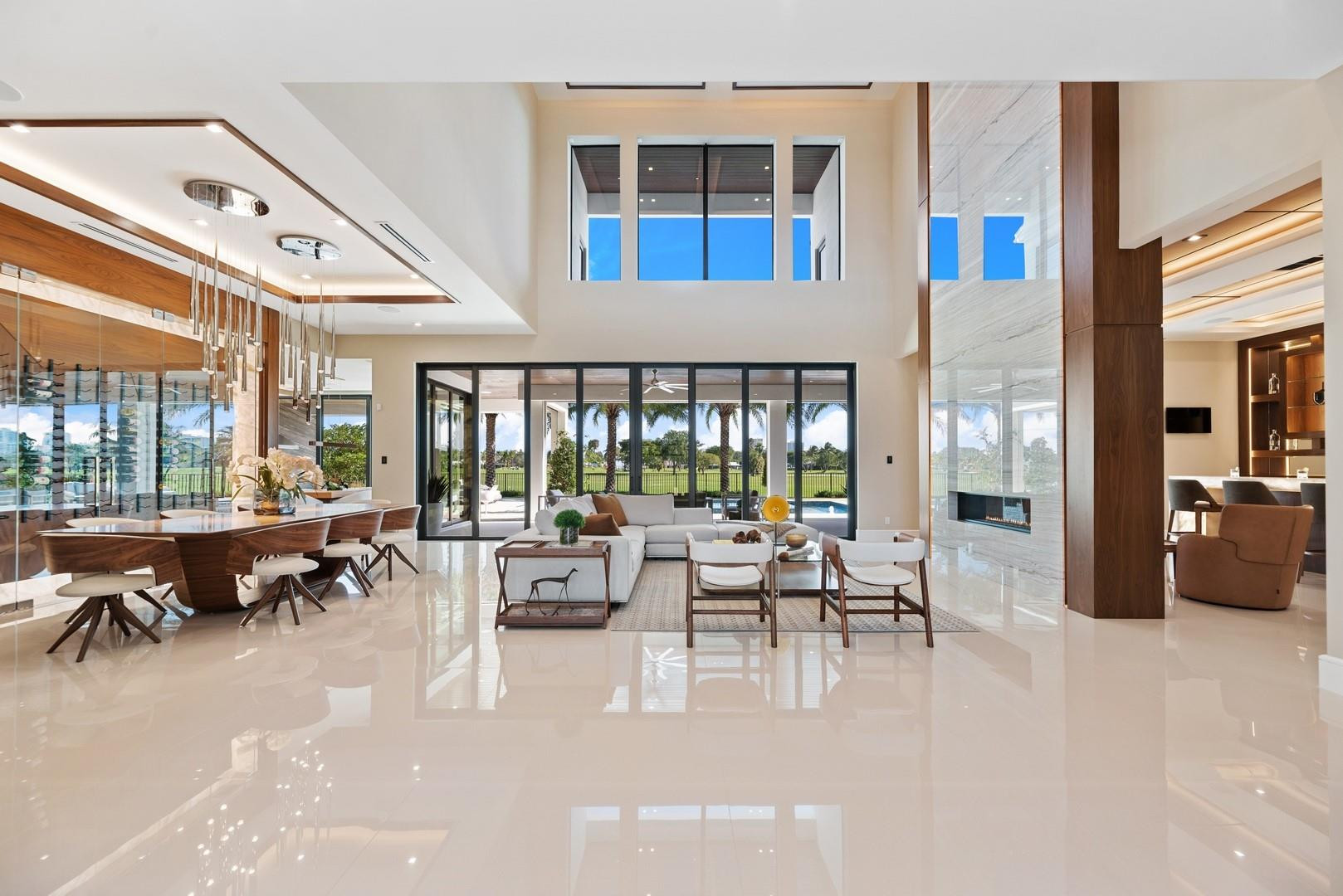 4028 Country Club Ln