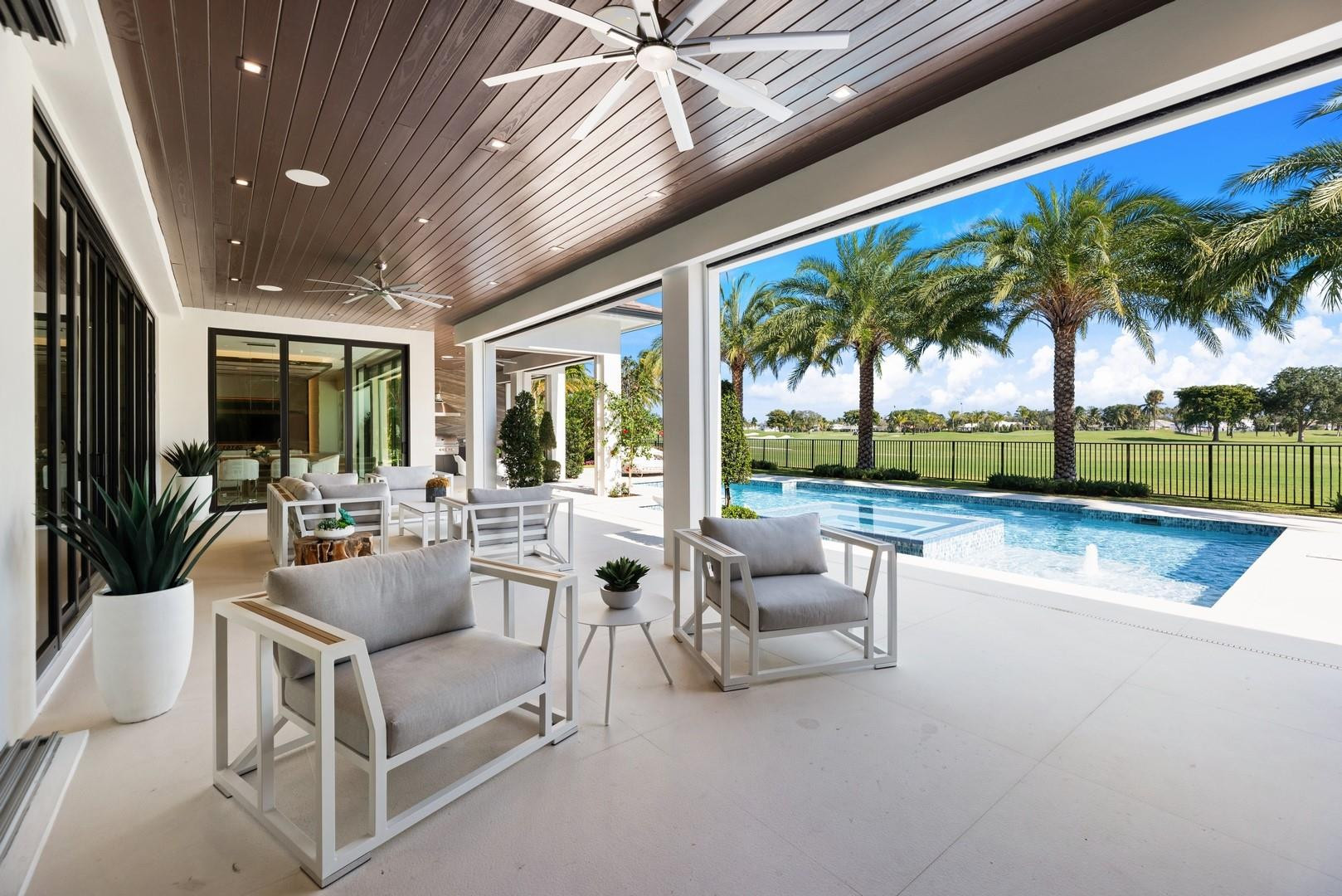 4028 Country Club Ln