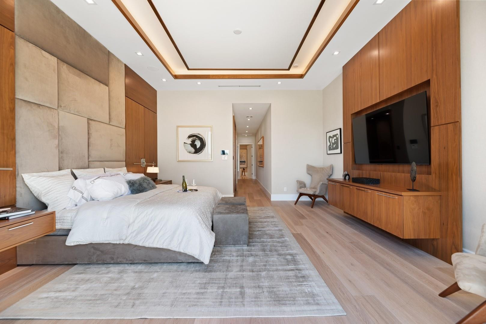 4028 Country Club Ln