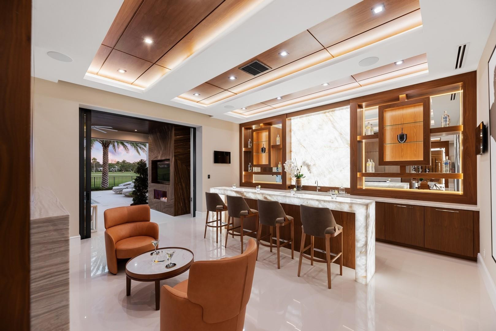 4028 Country Club Ln