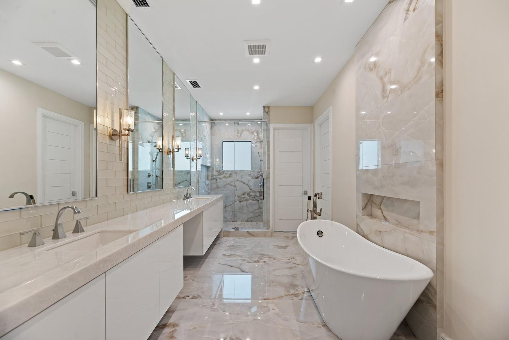 4028 Country Club Ln