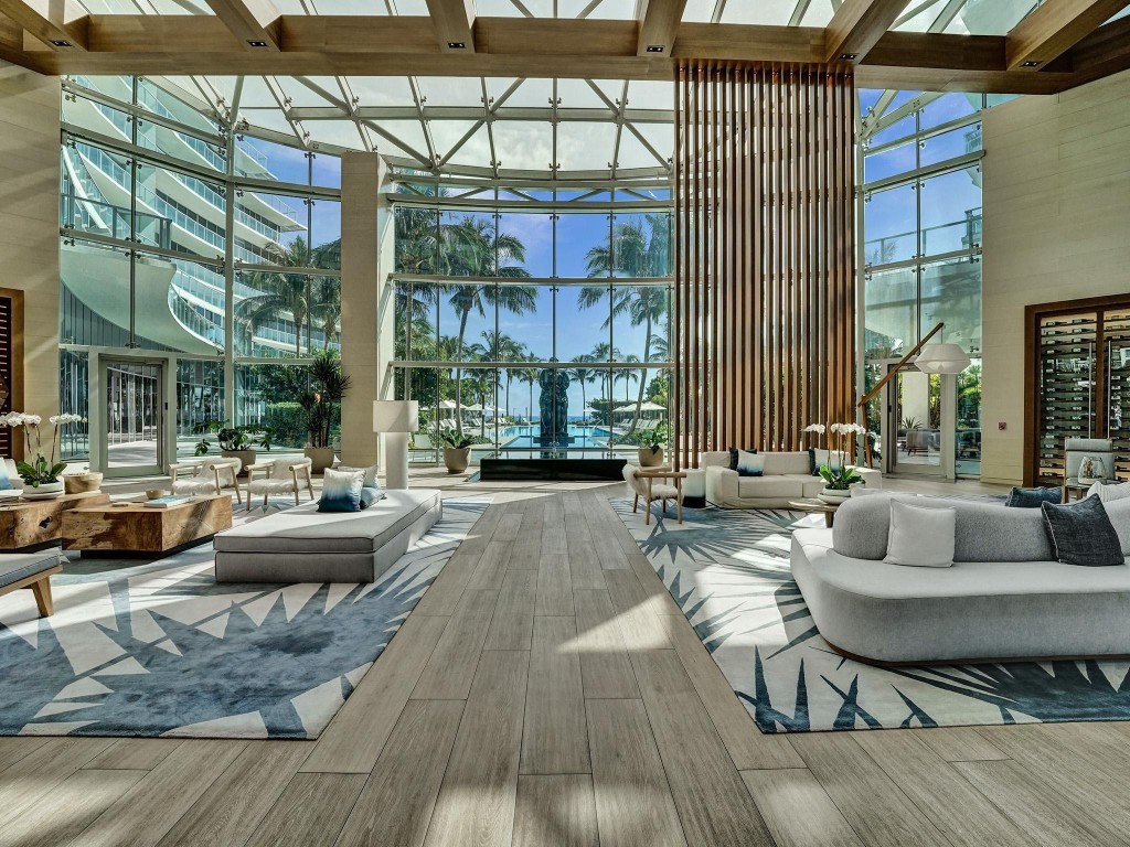 2200 N Ocean Blvd N903