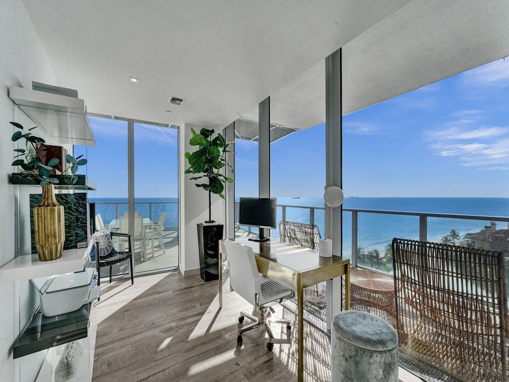 2200 N Ocean Blvd N903