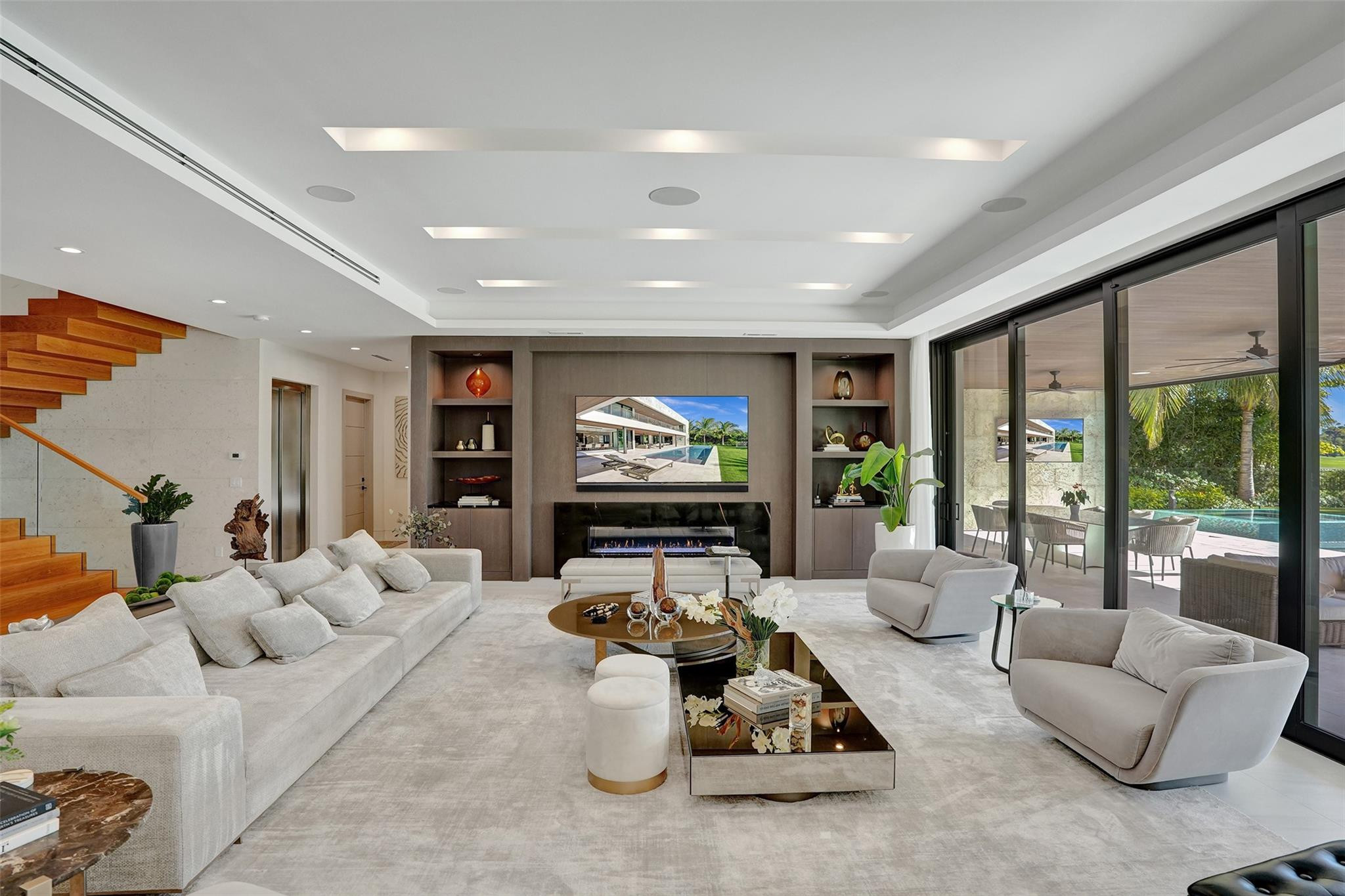 2336 Coral Ridge View Dr