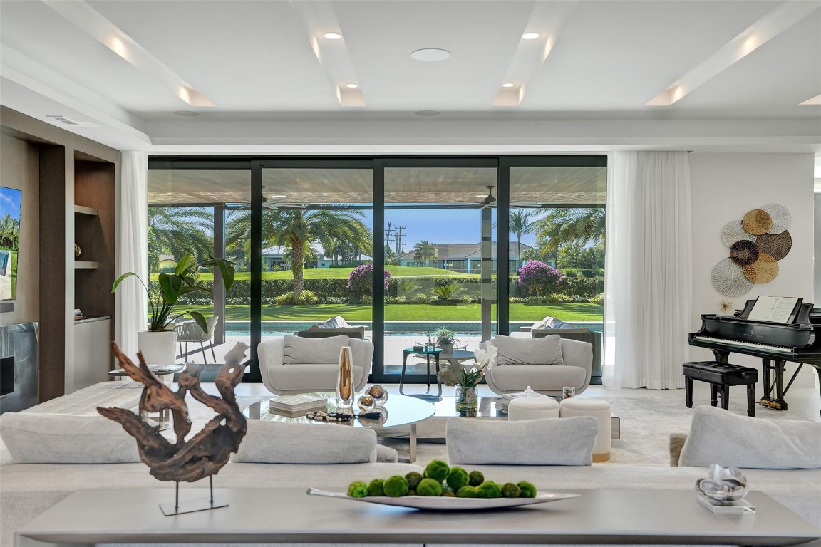 2336 Coral Ridge View Dr