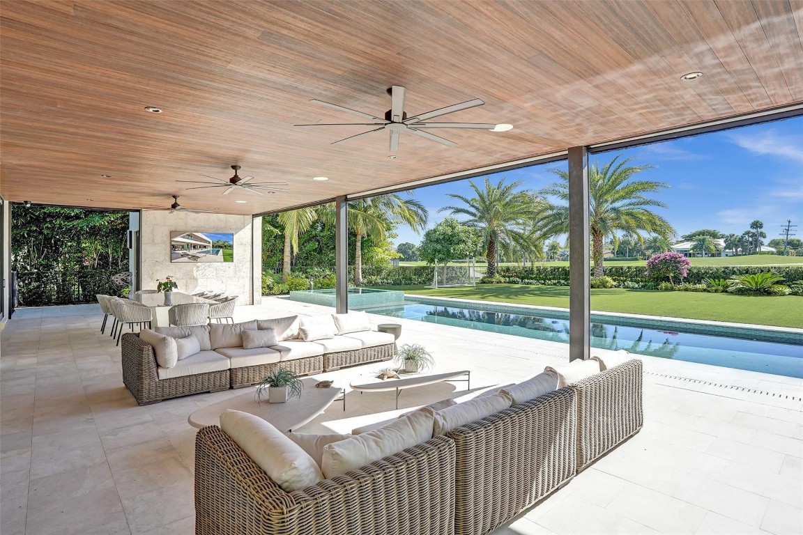 2336 Coral Ridge View Dr