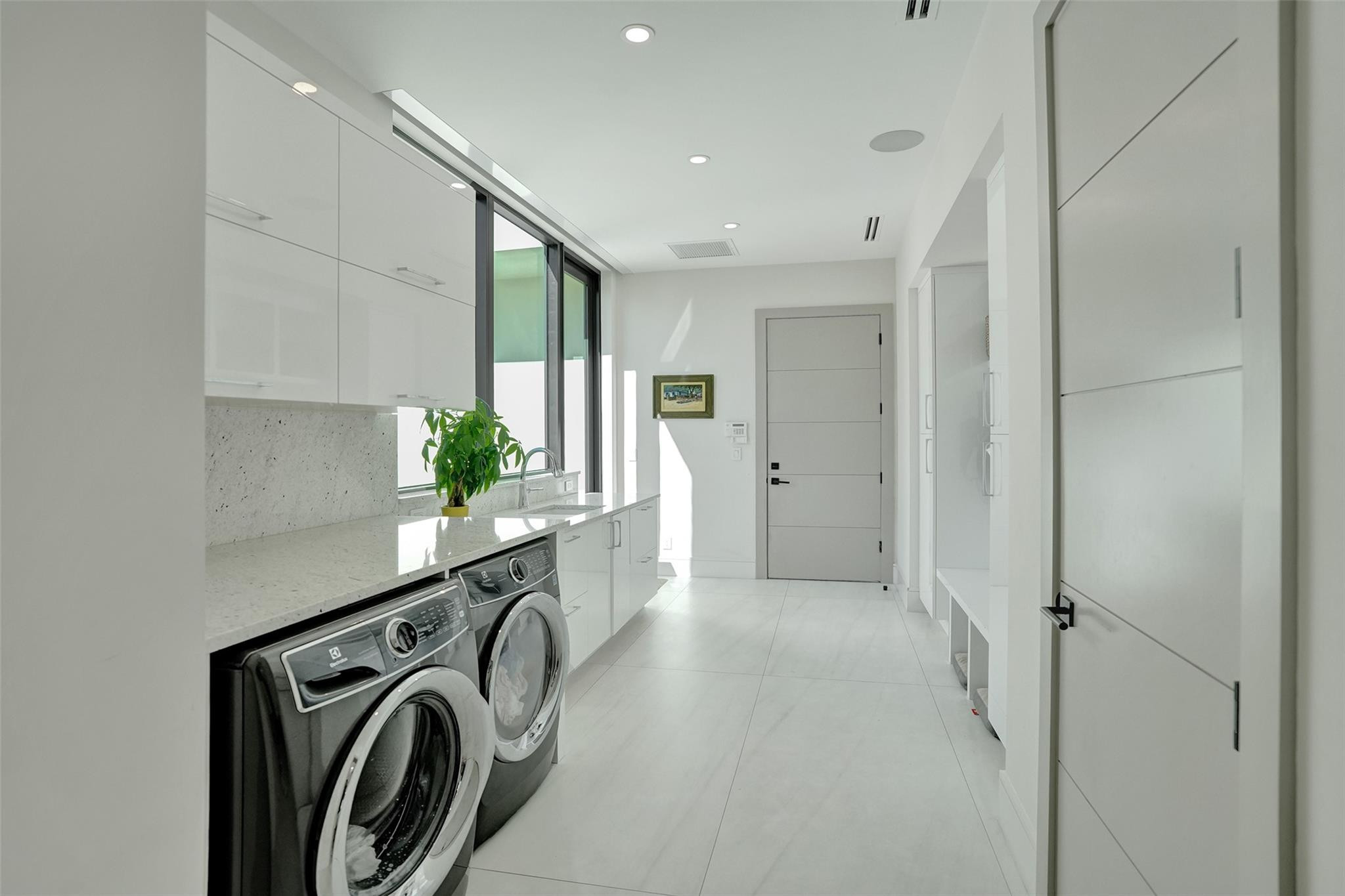 2336 Coral Ridge View Dr