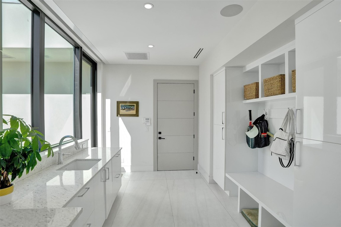 2336 Coral Ridge View Dr