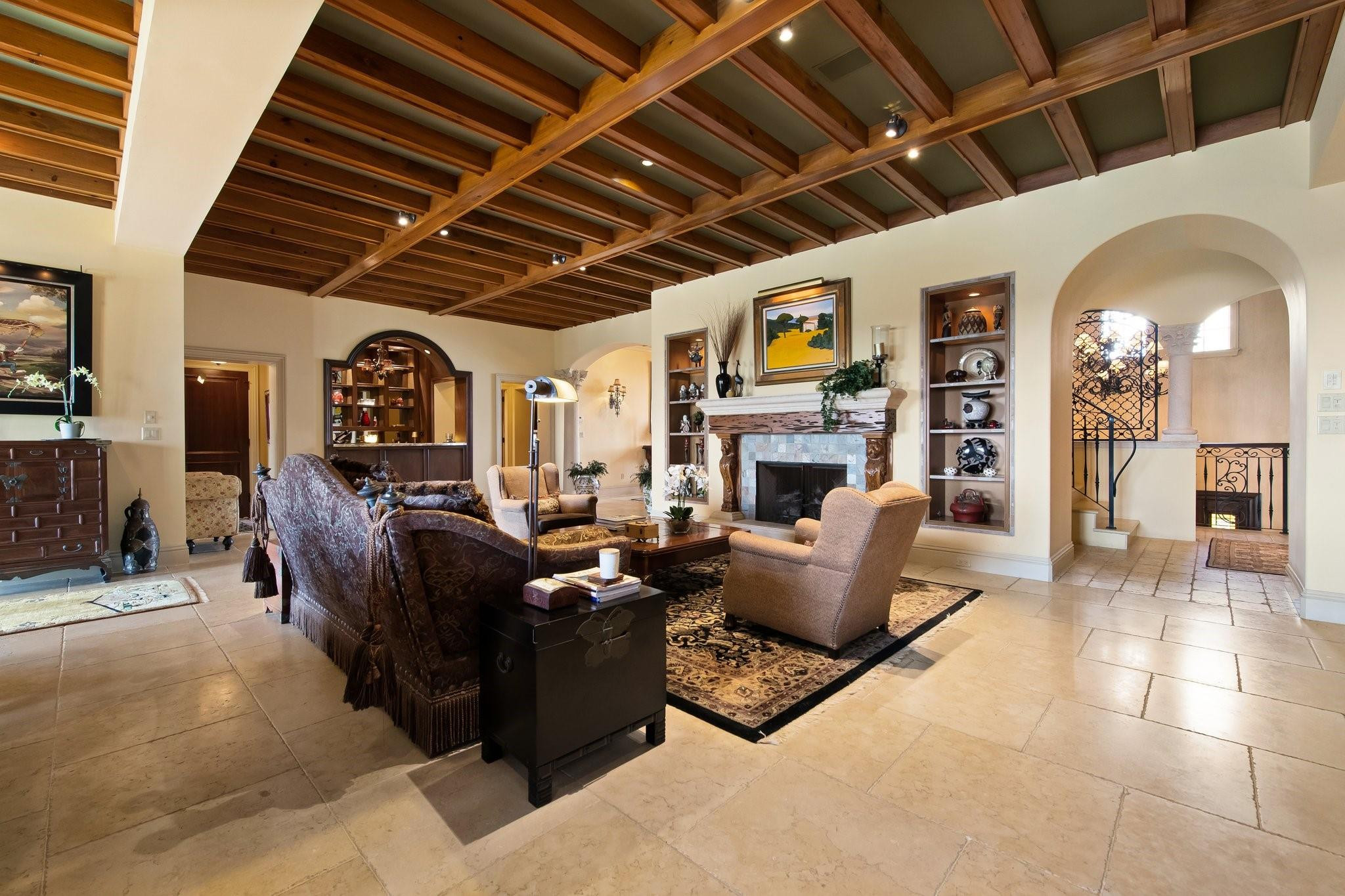 955 Hillsboro Mile