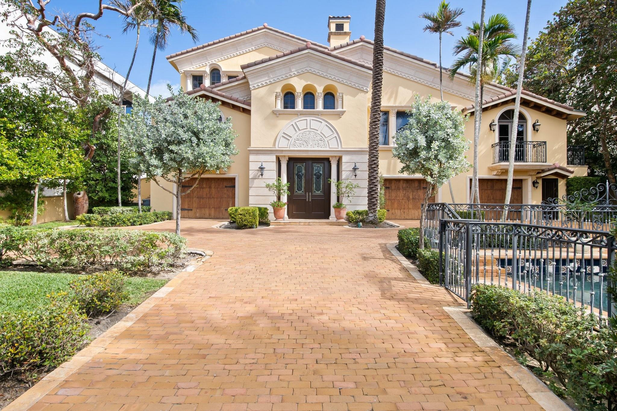 955 Hillsboro Mile