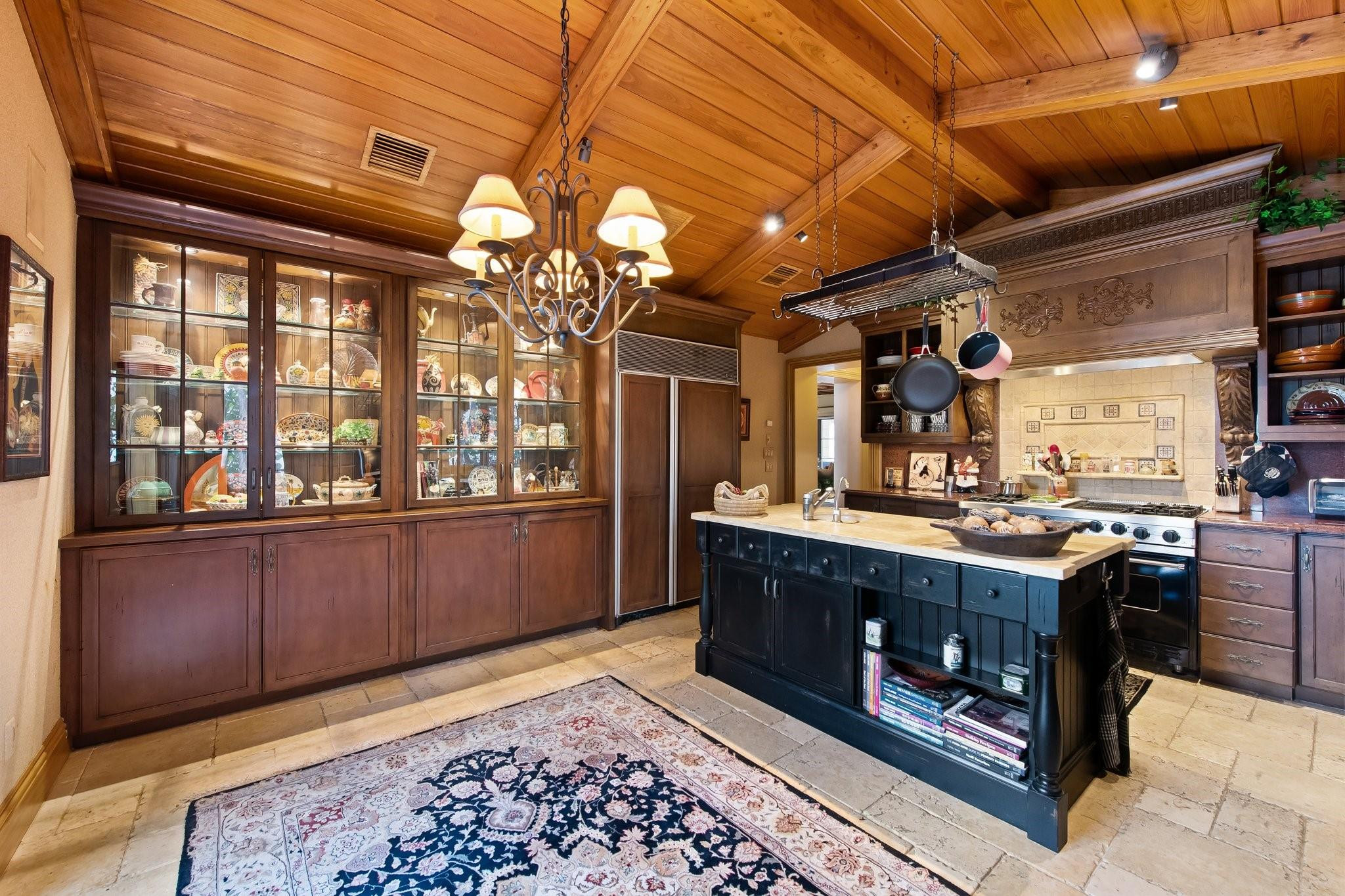 955 Hillsboro Mile