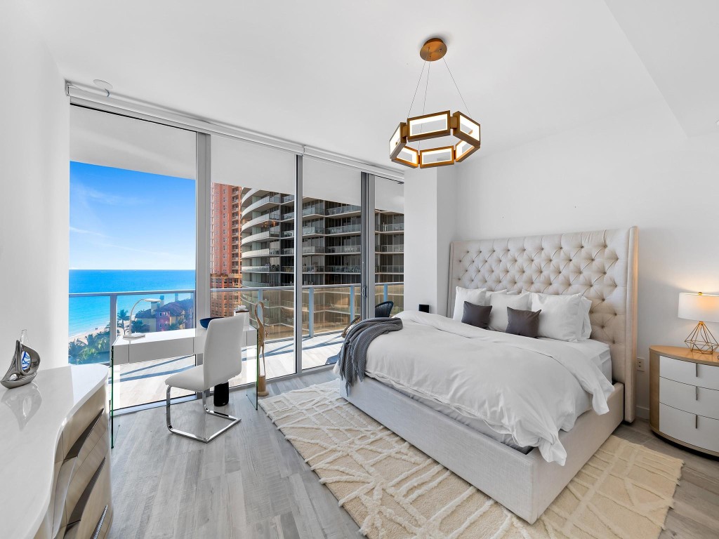 2200 N Ocean Blvd N903