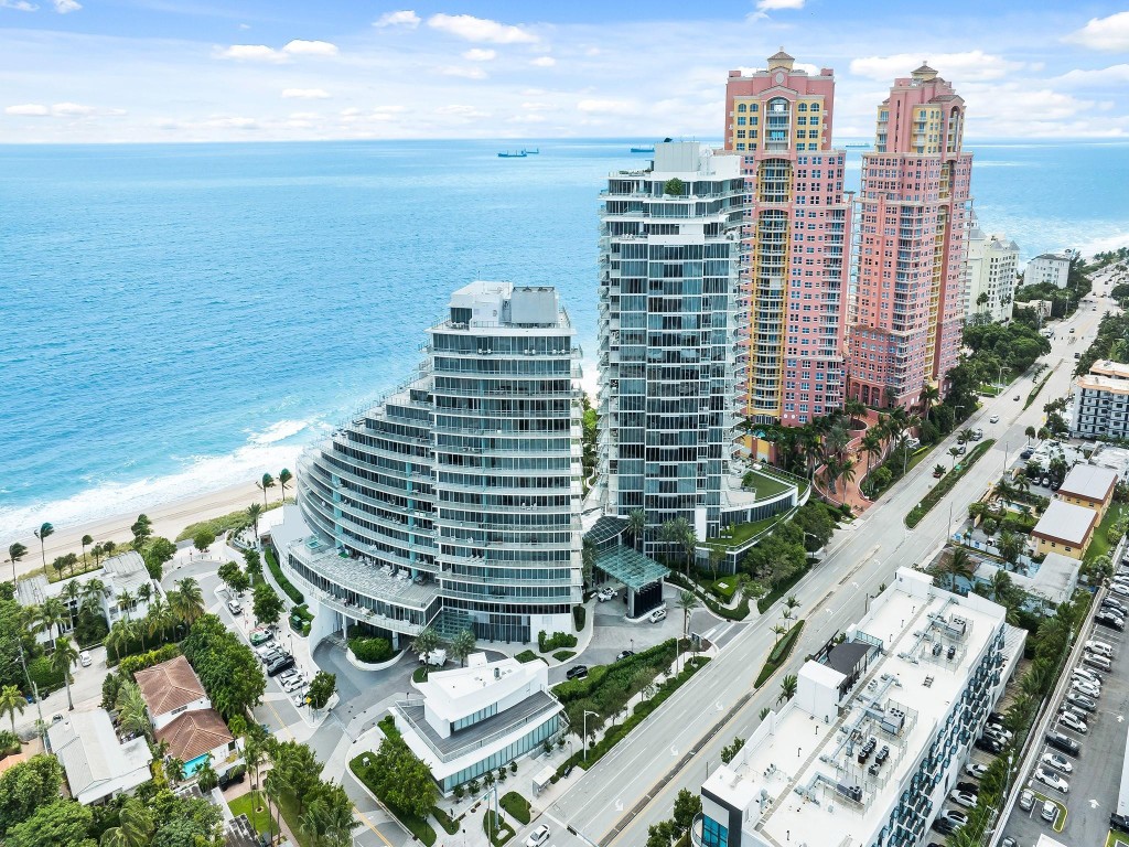 2200 N Ocean Blvd N903