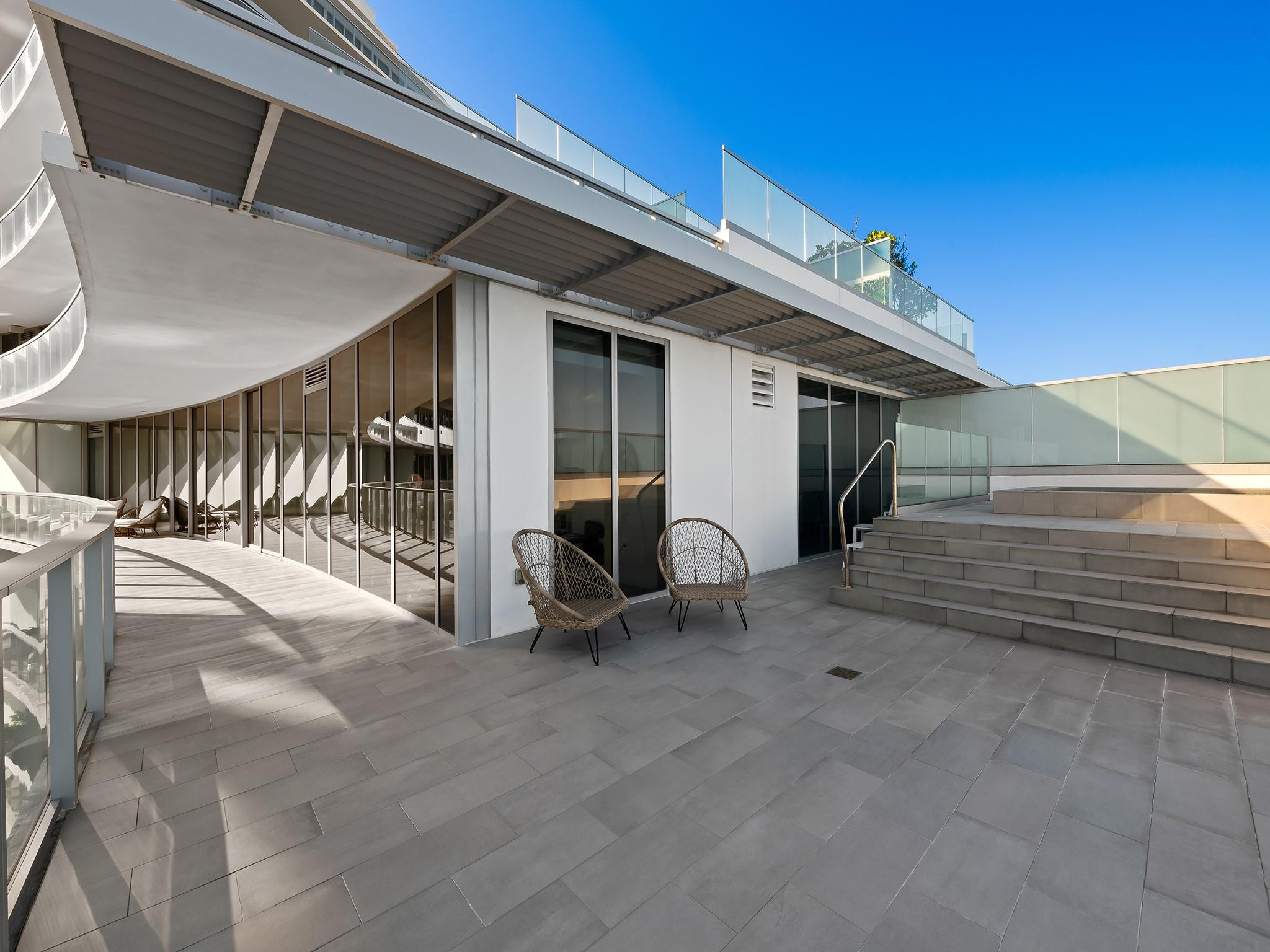 2200 N Ocean Blvd N903